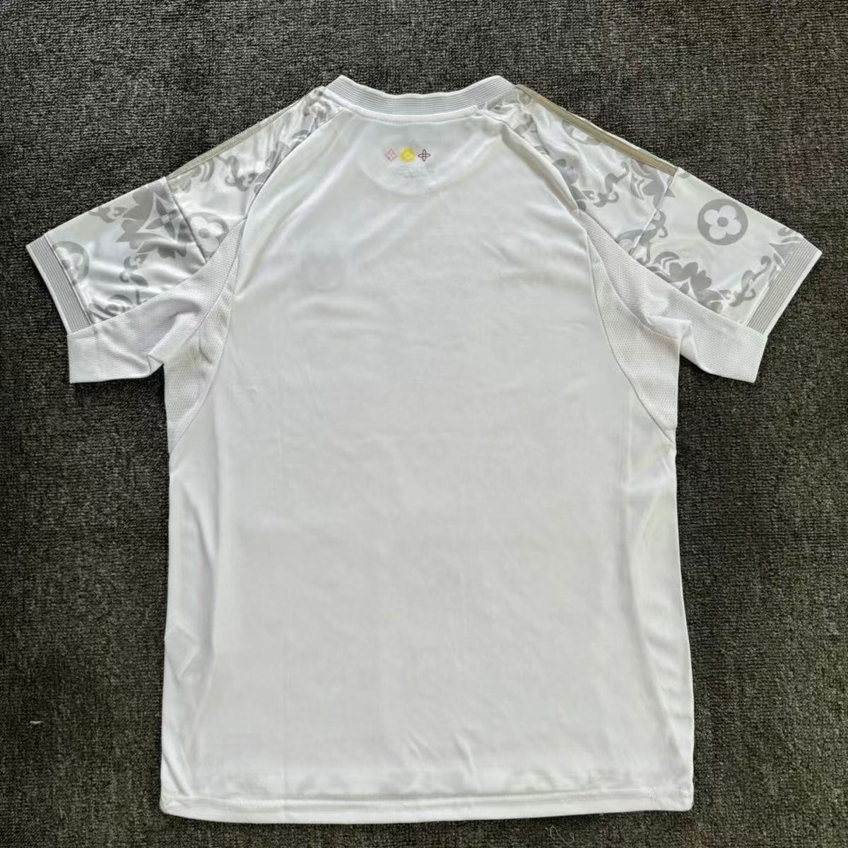 2025/2026 Real Madrid Real Madrid  Football Shirt 1:1 Thai Quality