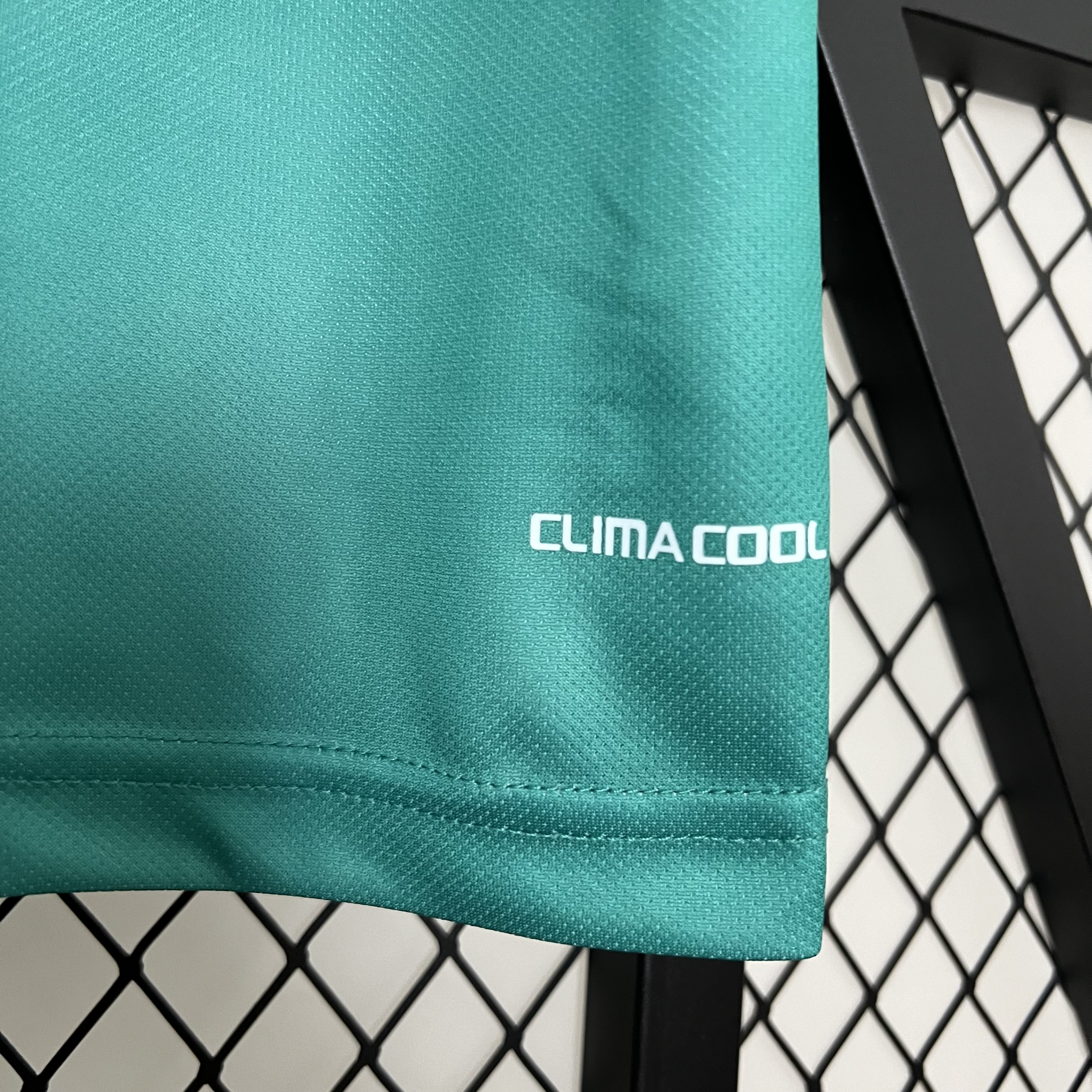 2010 Retro Spain goalkeeper Football Shirt 1:1 Thai Quality