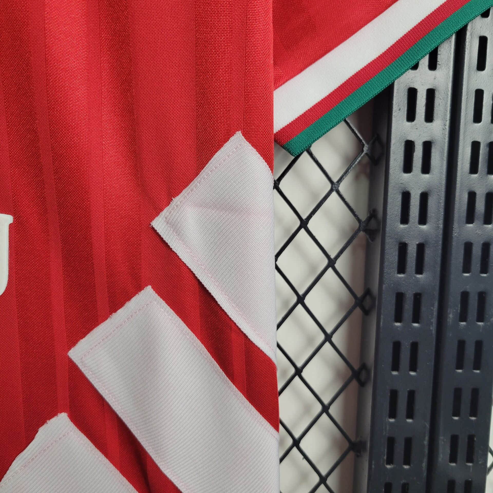 1993/1994 Retro Liverpool Home Football Shirt