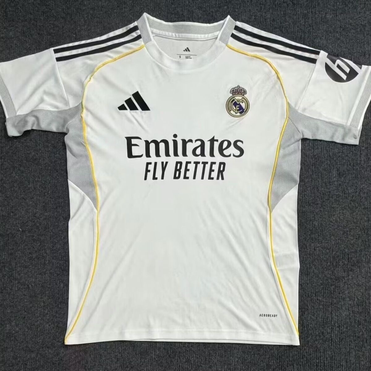 2025/2026 Real Madrid Home Football Shirt 1:1 Thai Quality