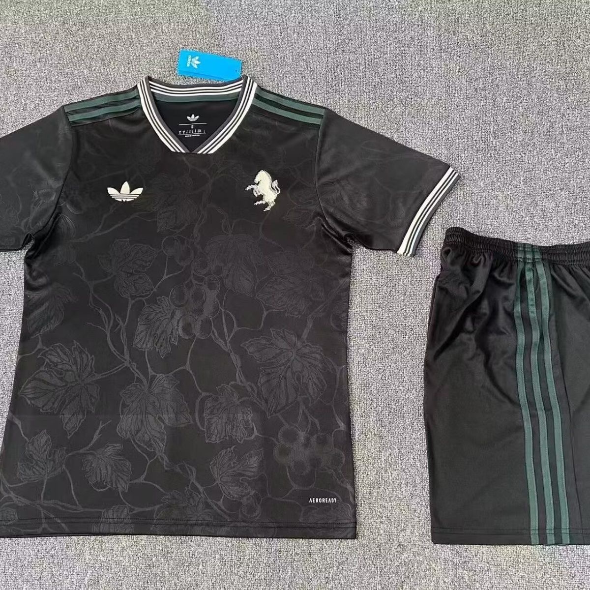 2025/2026 Juventus Third Away FootballShirt Kids Size 1:1 Thai Quality