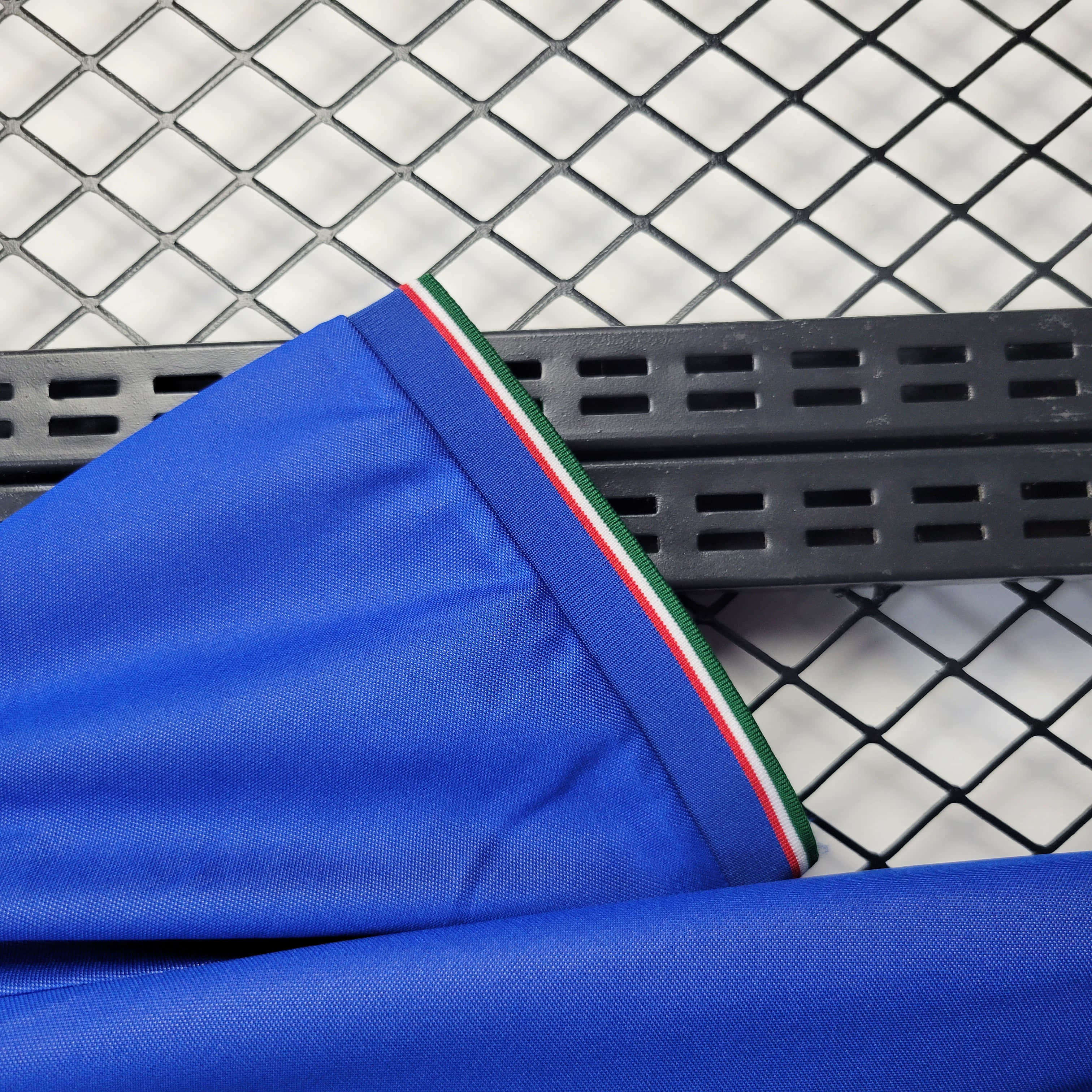 1990 Retro Italy Home Football Shirt