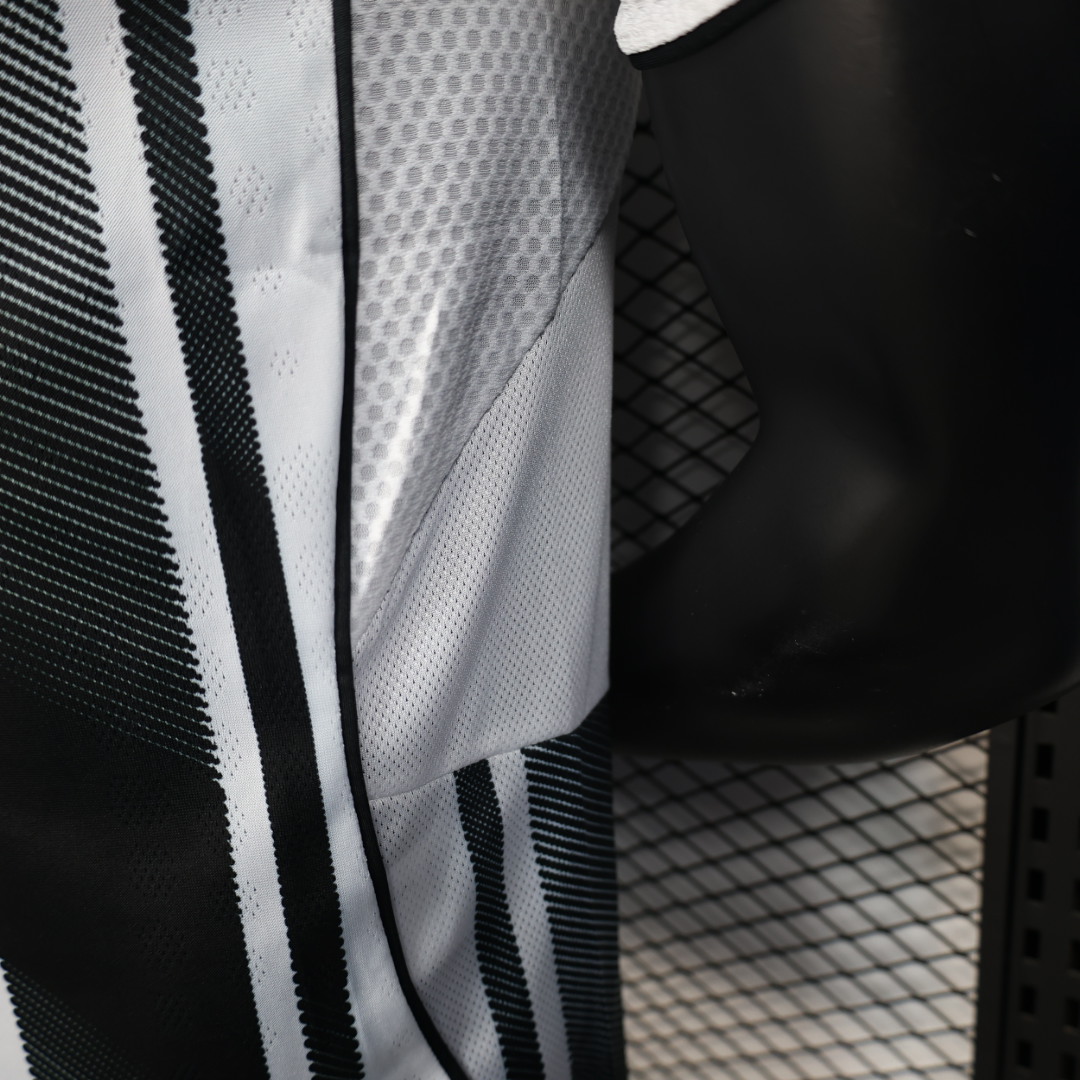 2025/2026 Player Version Juventus Home Football Shirt
