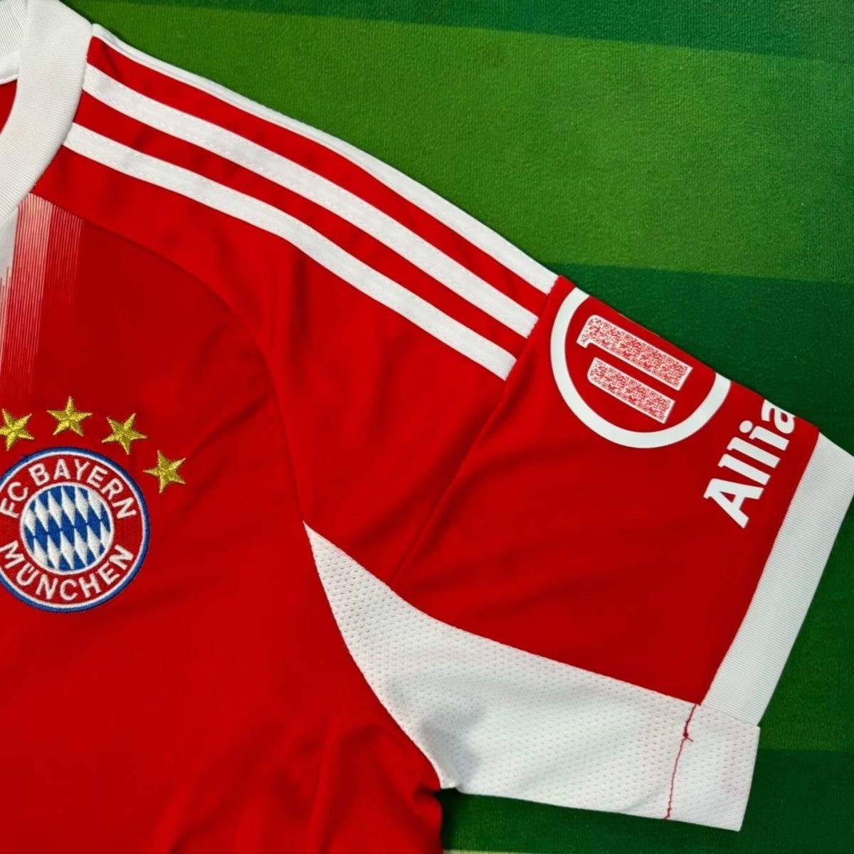 2025/2026 Bayern Munchen HomeFootball shirt 1:1 Thai Quality