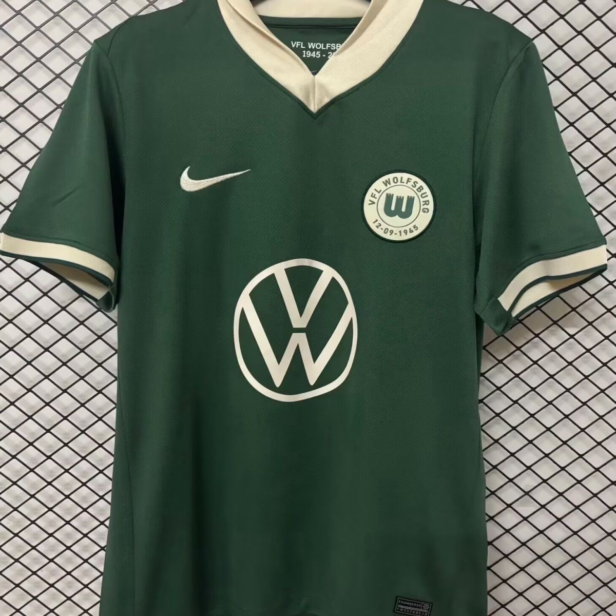 2025/2026 VfL Wolfsburg 80th anniversary Football Shirt 1:1 Thai Quality