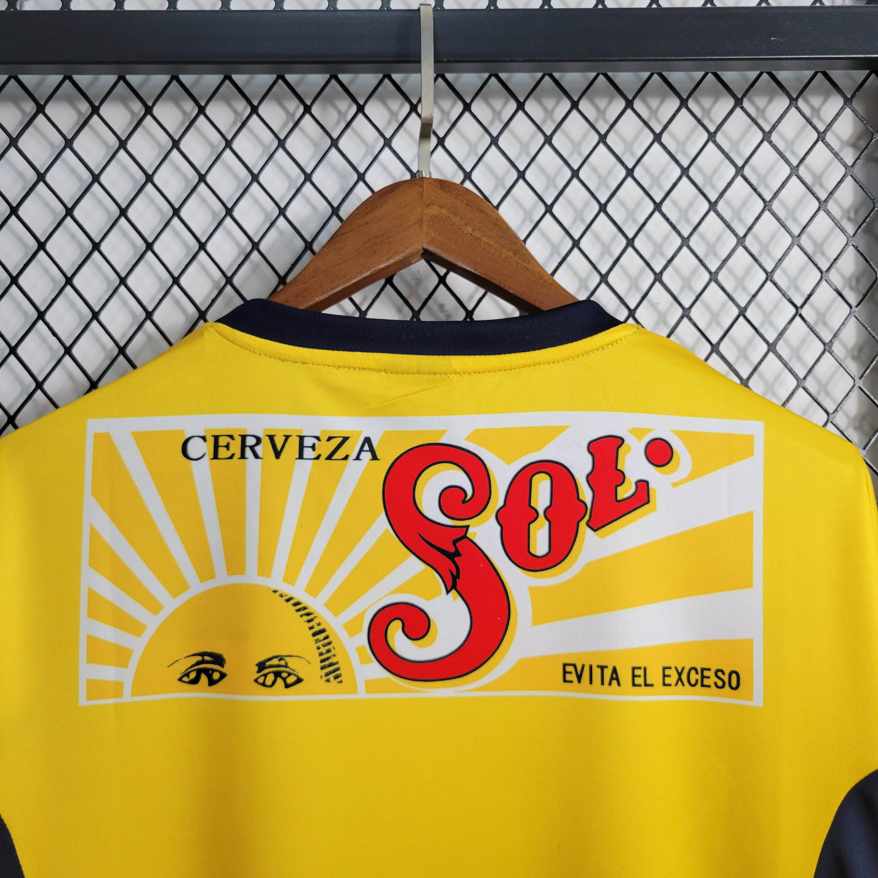 2001/2002 Retro Club América Home Football Shirt