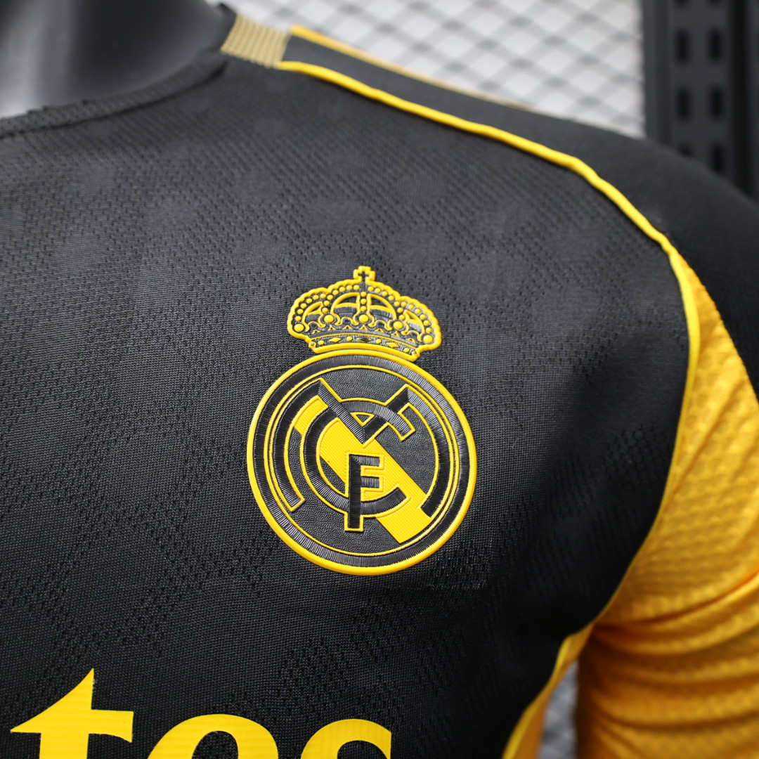 2025/2026 Player Version Real Madrid Special Edition Black Gold  Football Shirt