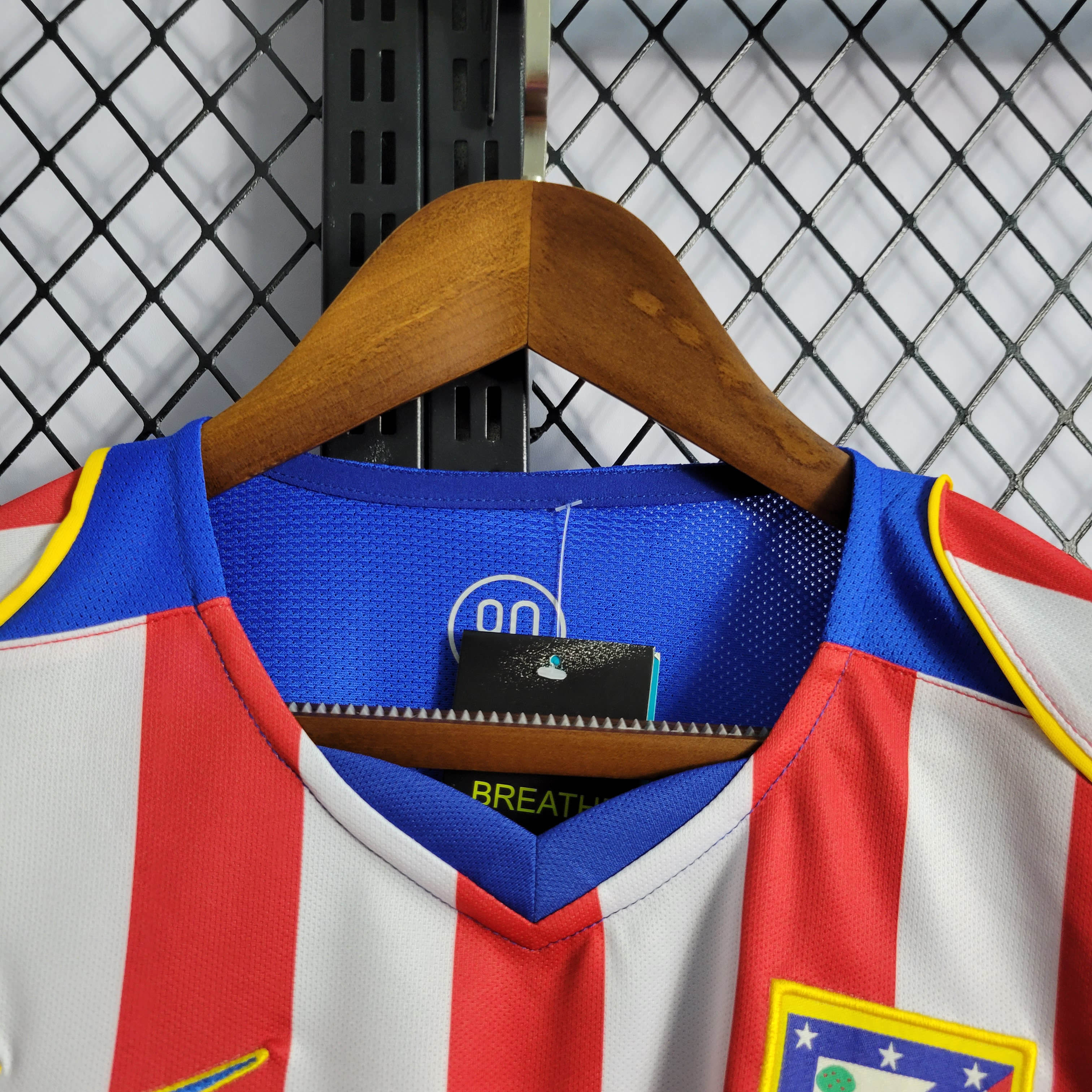 2004/2005 Retro Atletico Madrid Home Football Shirt