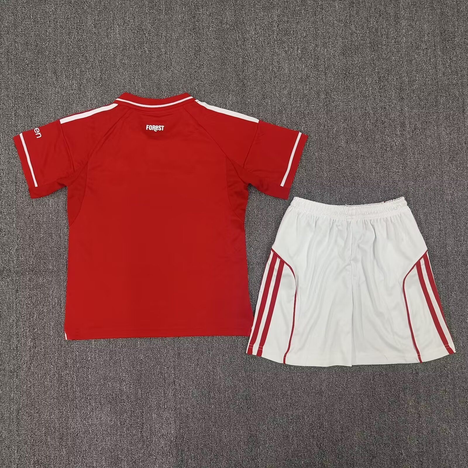 2025/2026 Nottingham Forest HomeFootball shirt Kids Size 1:1 Thai Quality!