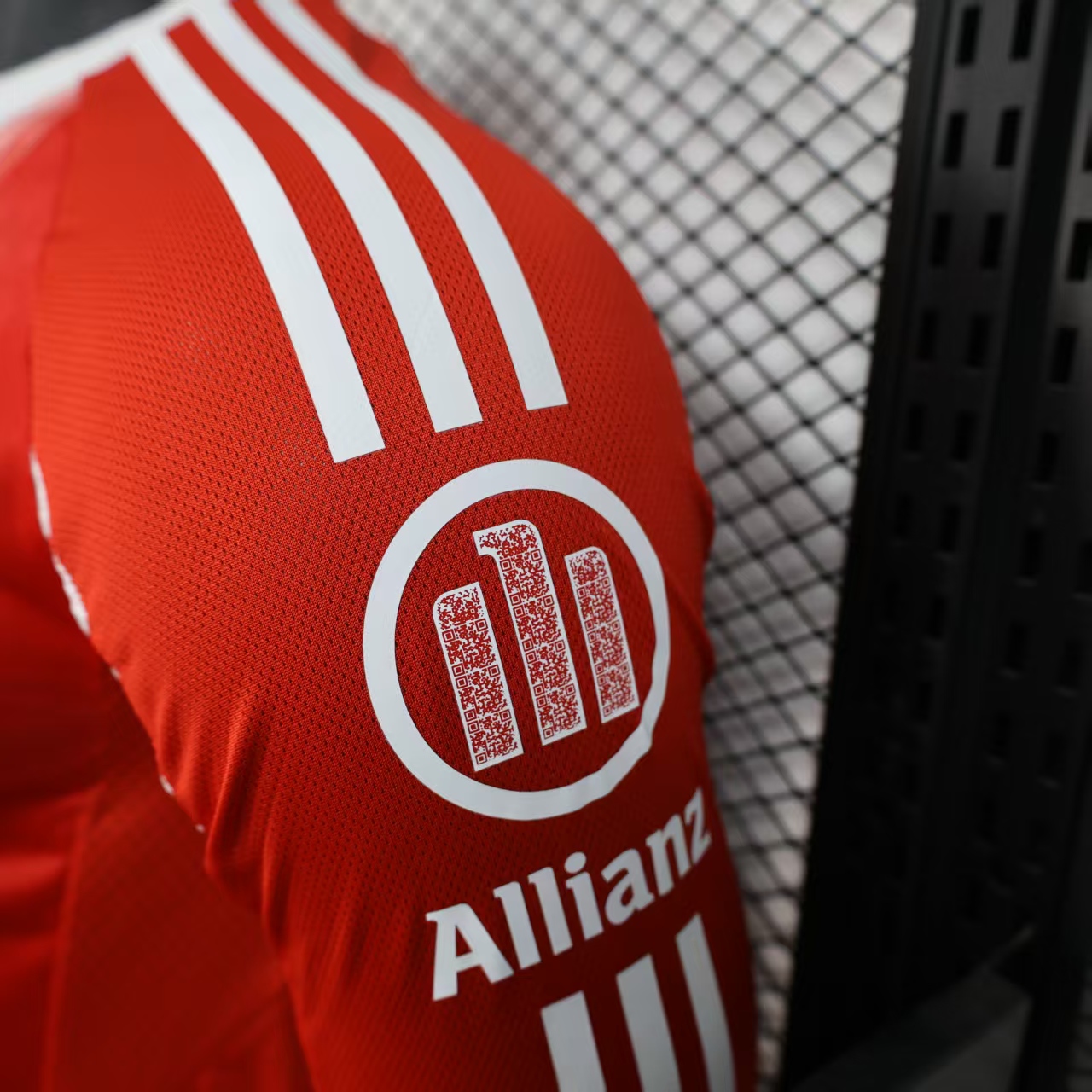 2025/2026 Long Sleeve Authentic FC Bayern Munich Home Football Shirt