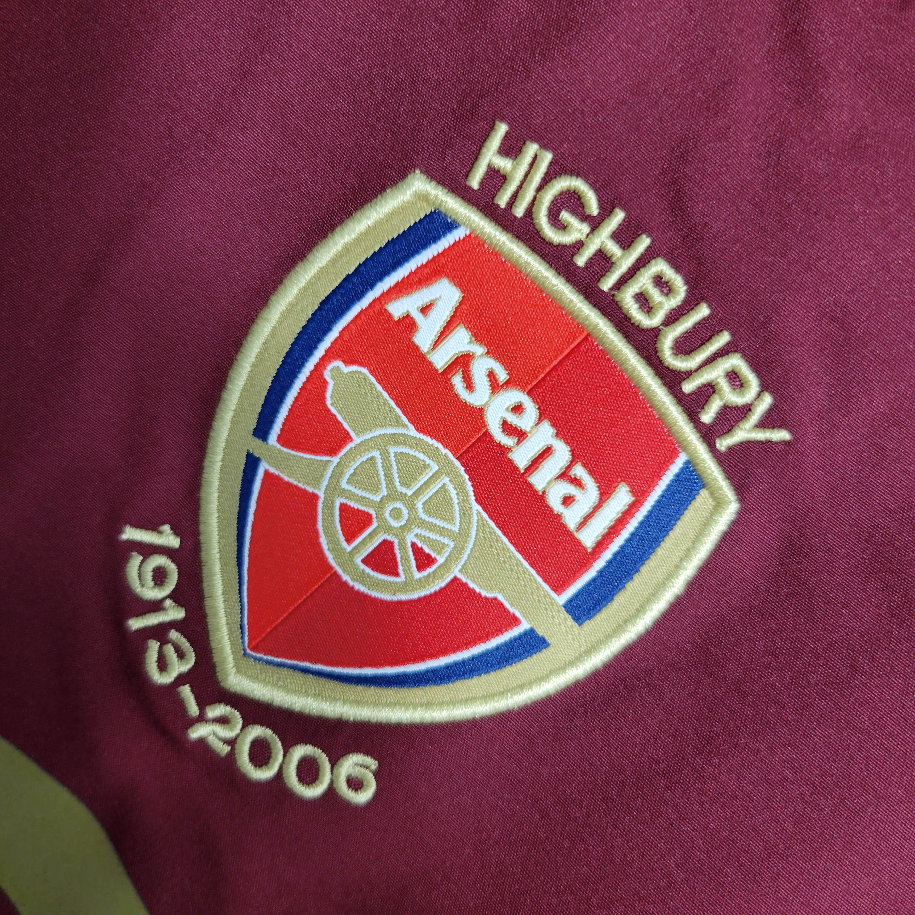 2005/2006 Retro Long Sleeve Arsenal Home Football Shirt