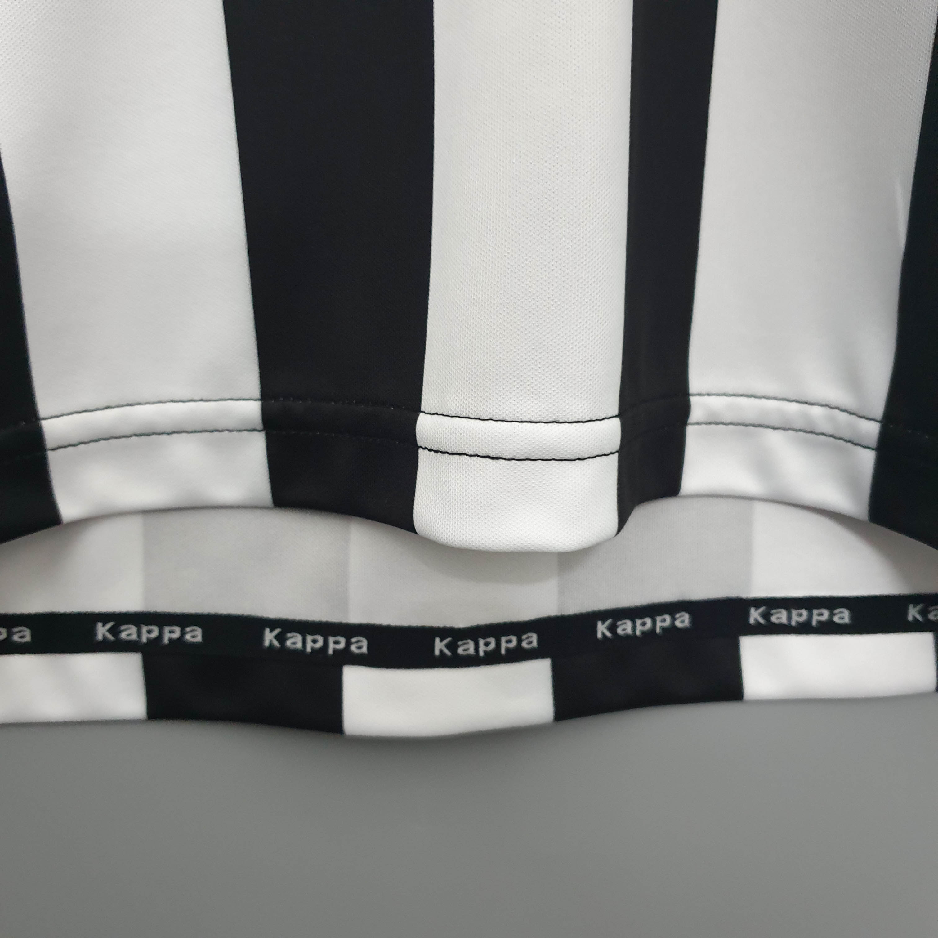 1999/2000 Retro Juventus Home Football Shirt
