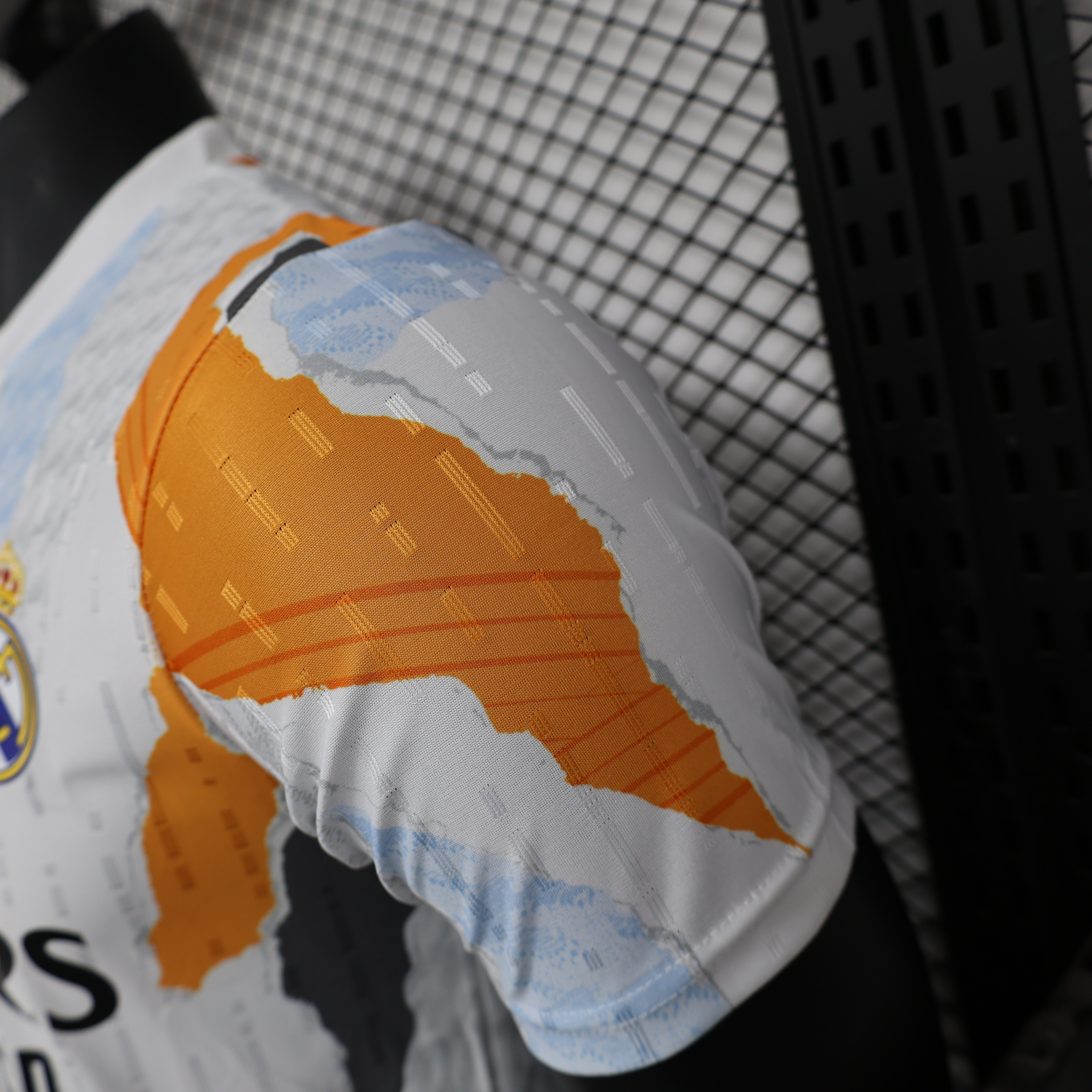 2024/2025 Authentic Real Madrid Training Jersey Football Shirt