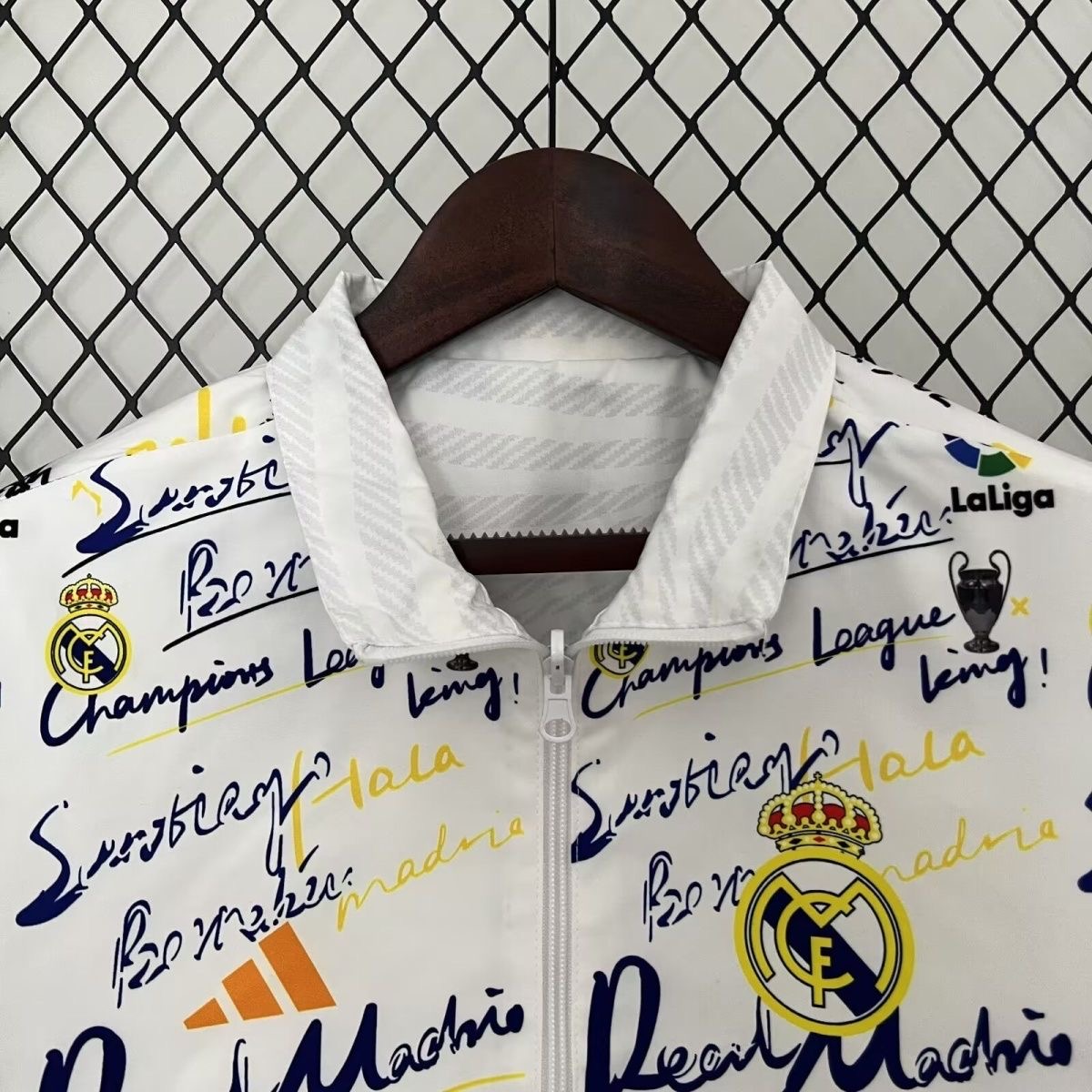 2024/2025 Real Madrid Reversible Windbreaker Football Shirt