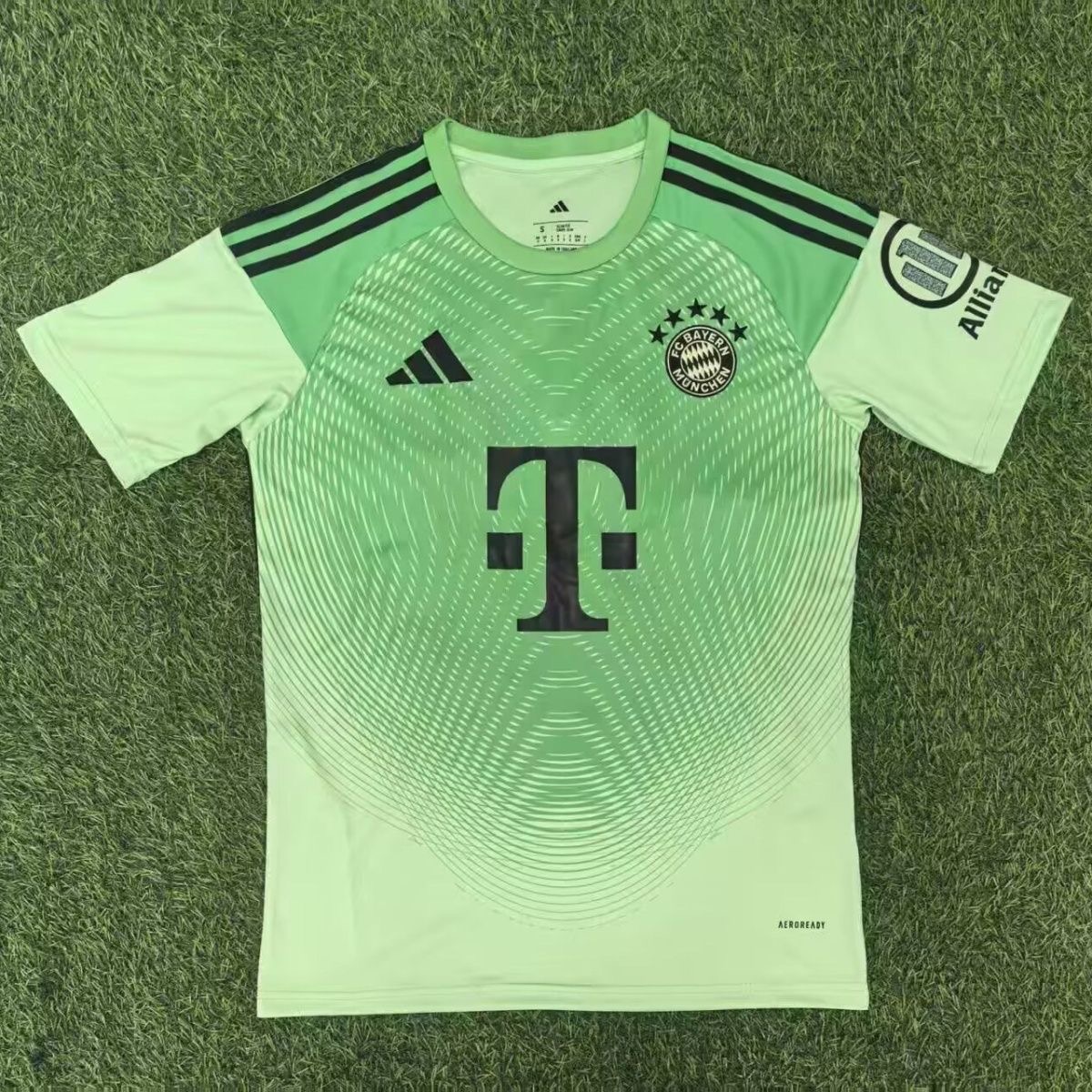 2025/2026 Bayern Munchen GoalkeeperFootball shirt 1:1 Thai Quality