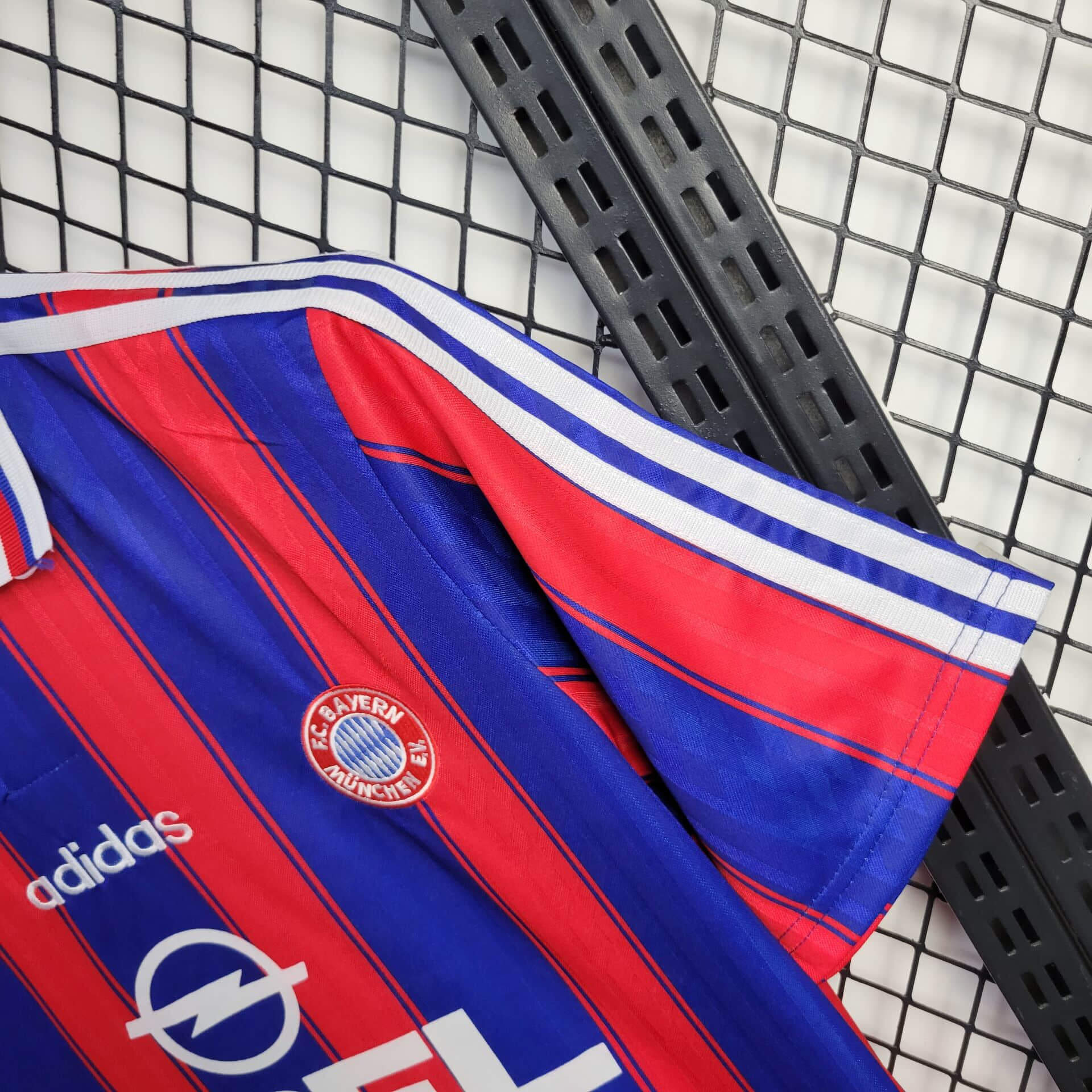 1995/1997 Retro Bayern Munchen Third Away Football Shirt