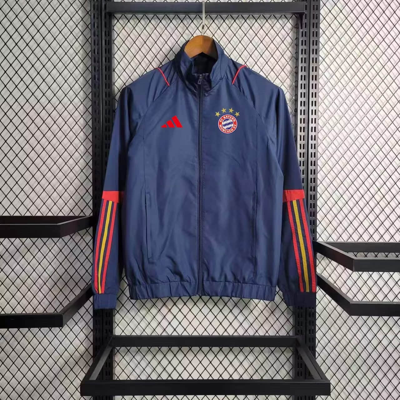 2023/2024 Bayern Munchen Windbreaker Football Shirt