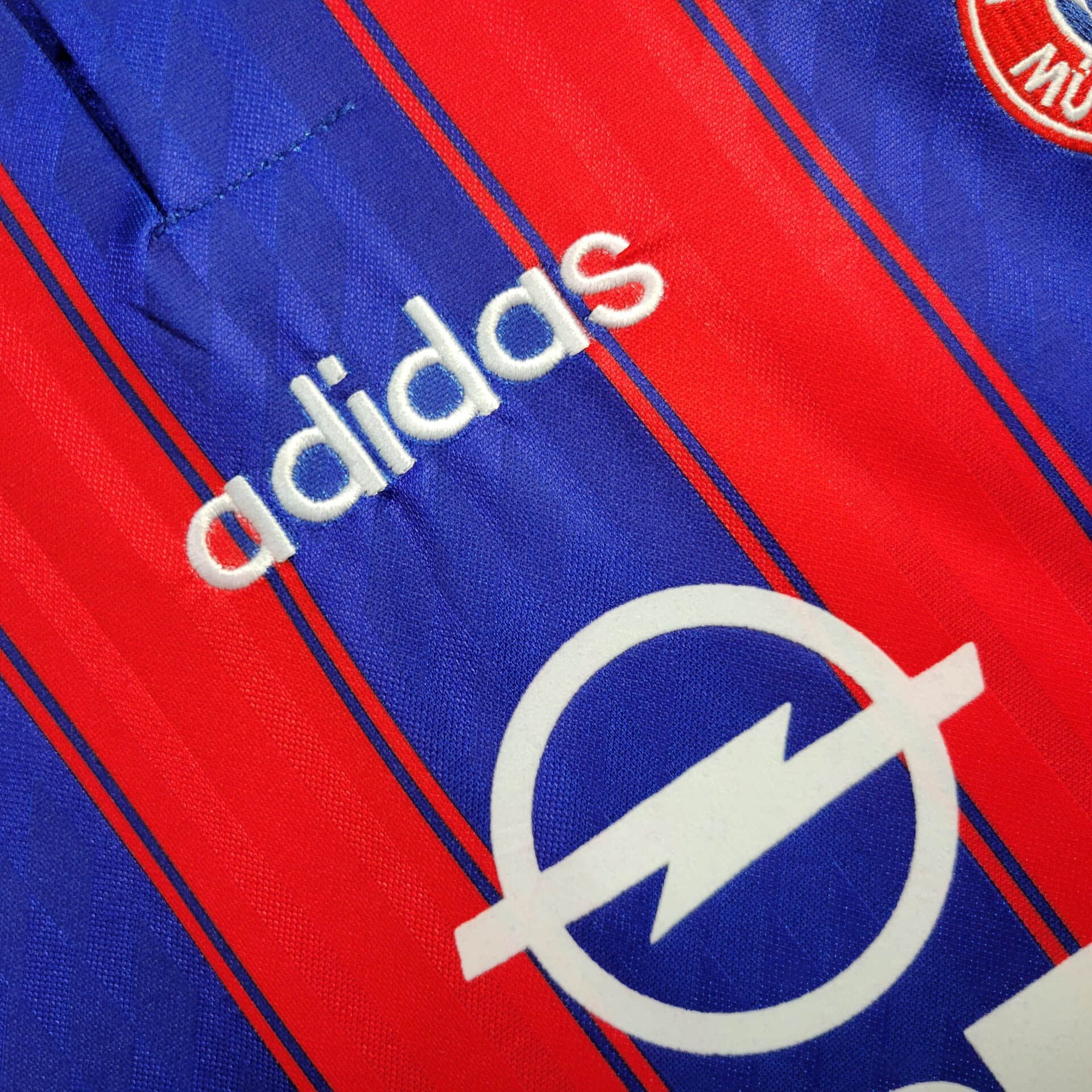 1995/1997 Retro Bayern Munchen Third Away Football Shirt