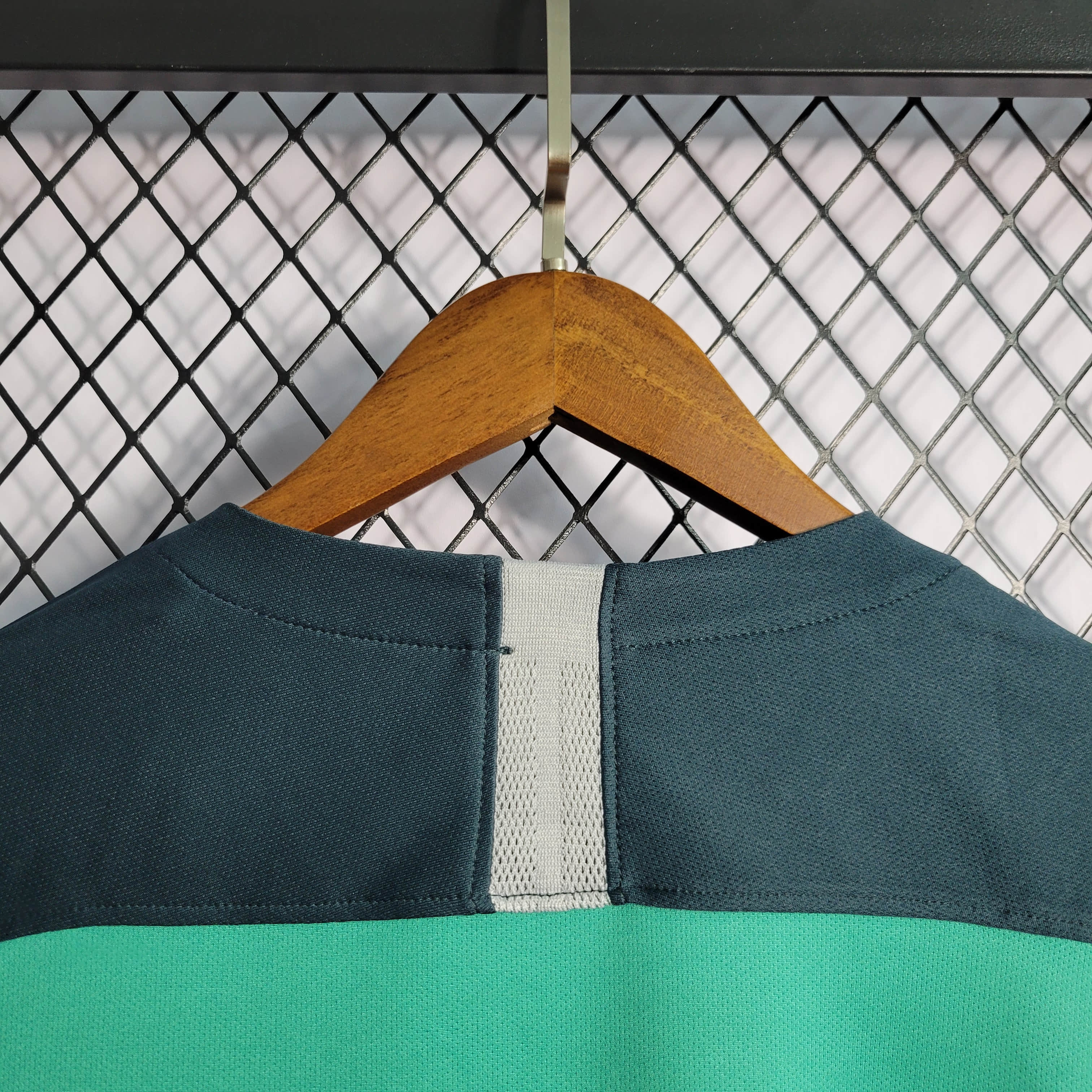 2018/2019 Retro Tottenham Hotspur Third Away Football Shirt