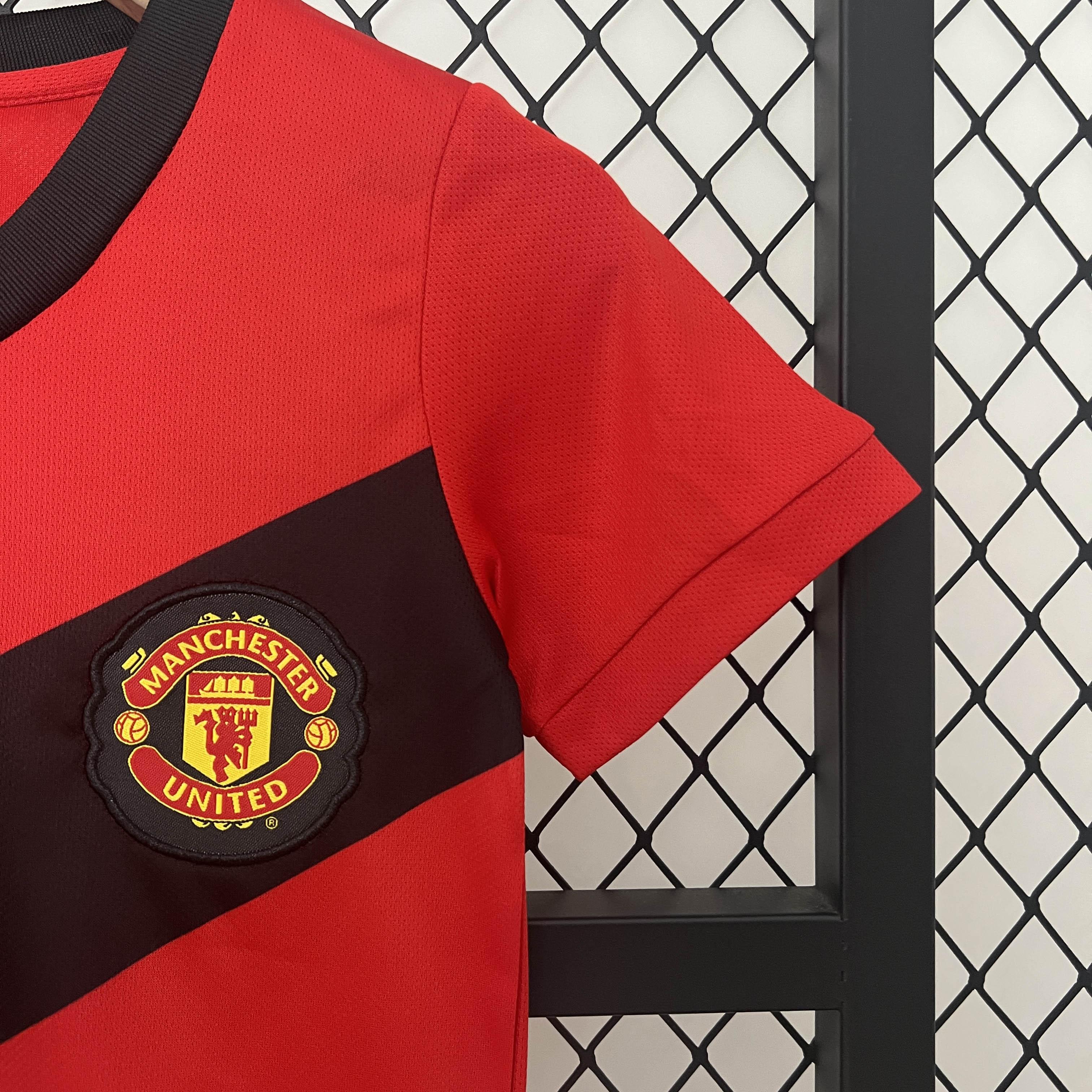 2009/2010 Retro Manchester United Home Football Shirt Kids Size