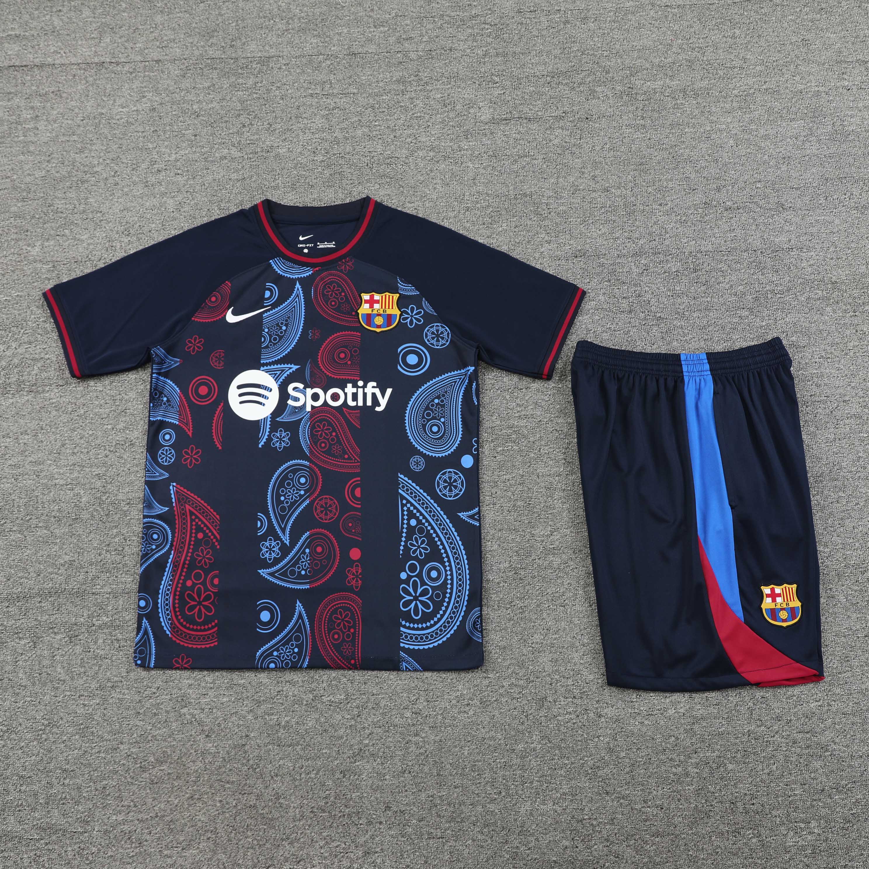 2024/2025 Barcelona Training Wear Black Suit Shirt