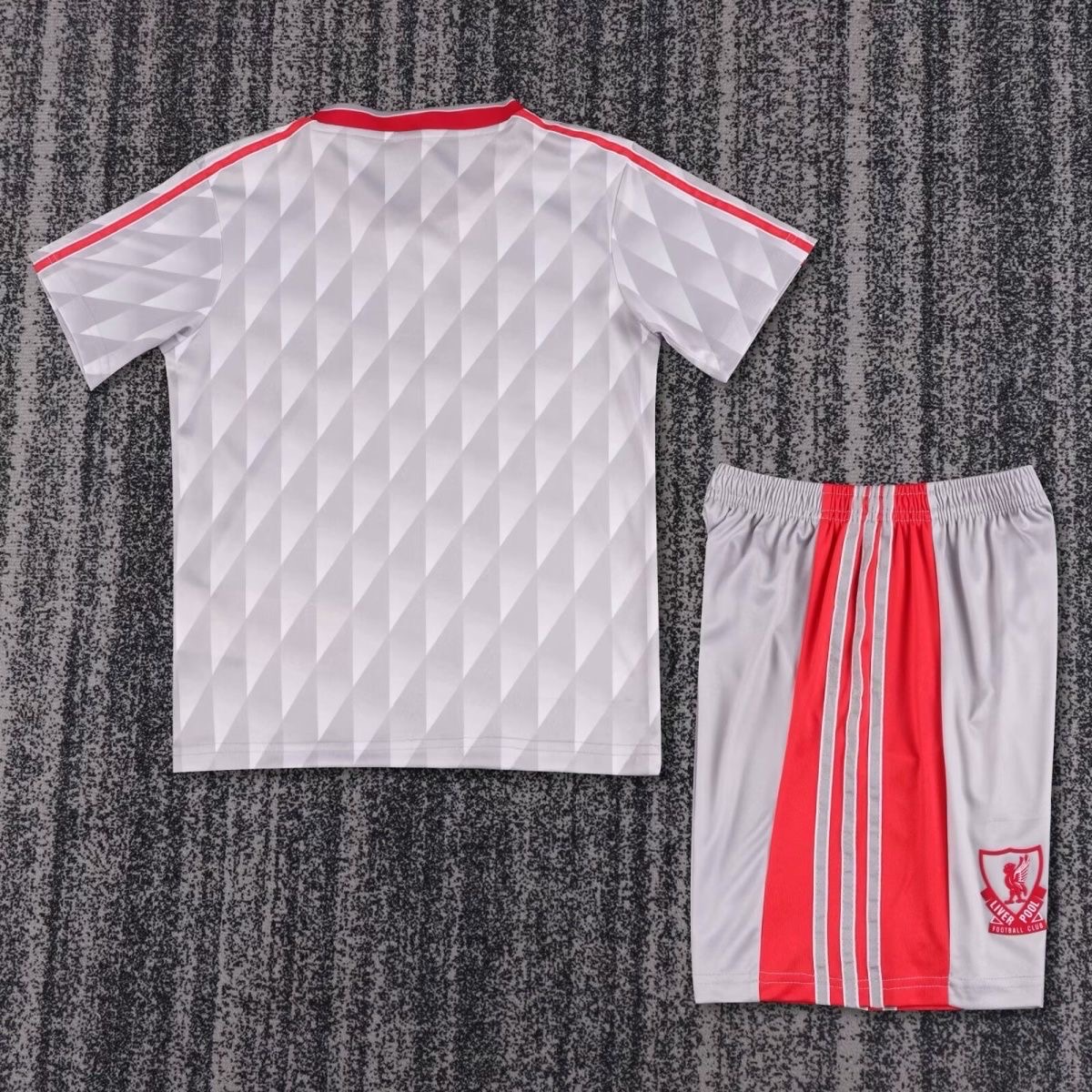 1989/1991 Retro Liverpool Away FootballShirt kids size 1:1 Thai Quality