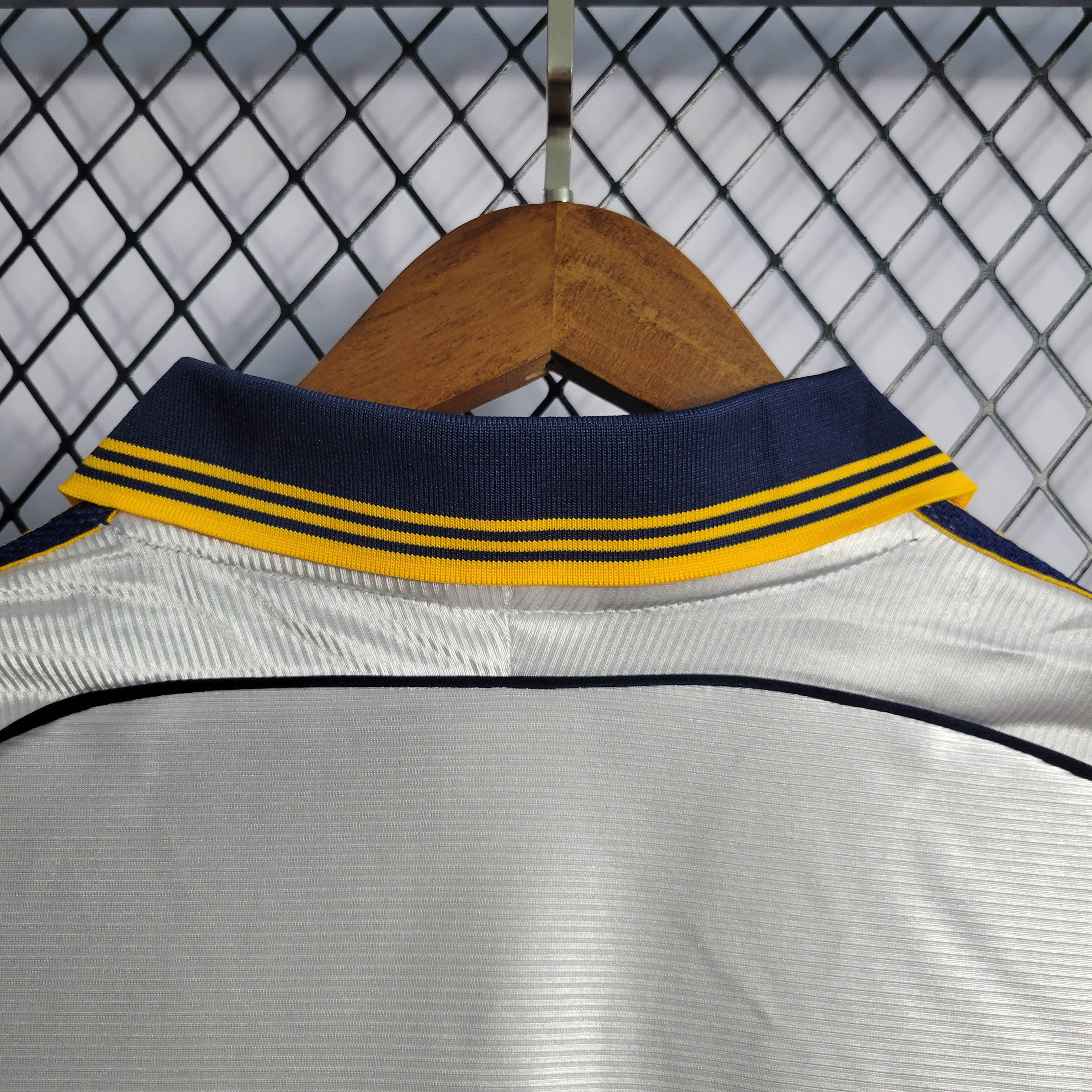 1998/2000 Retro Real Madrid Home Football Shirt