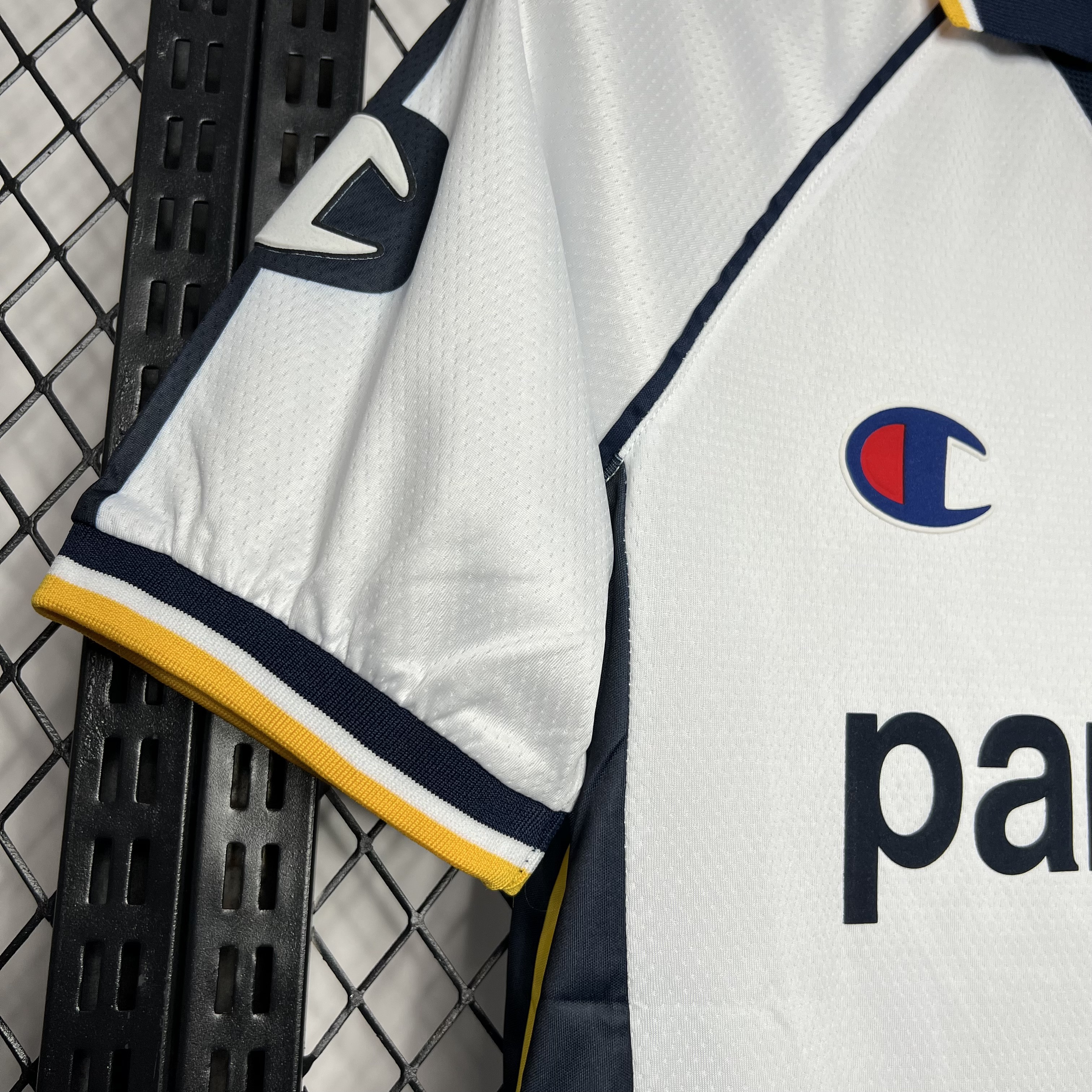 2003/2004 Retro Parma Home Football Shirt