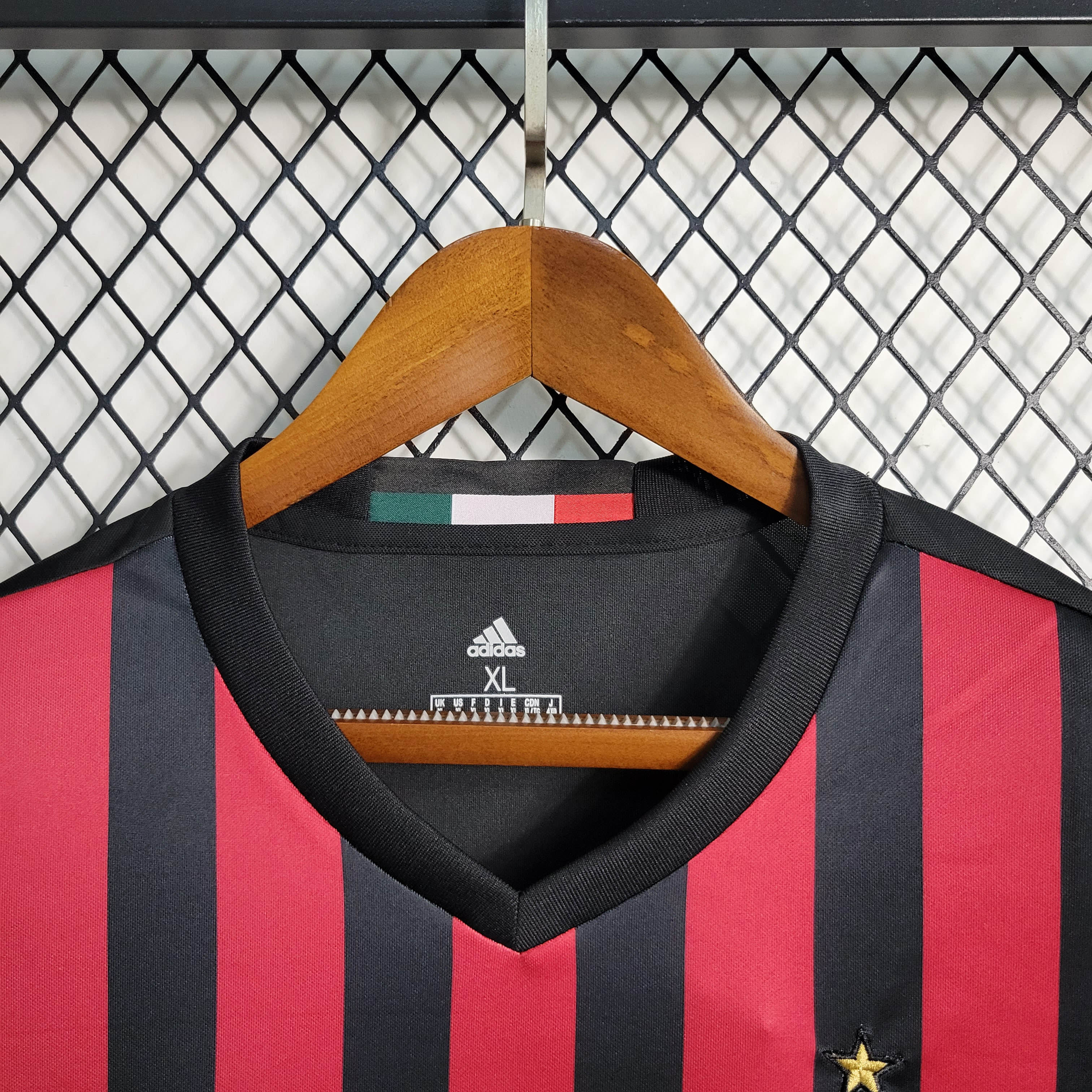 2016/2017 Retro AC Milan Home Football Shirt
