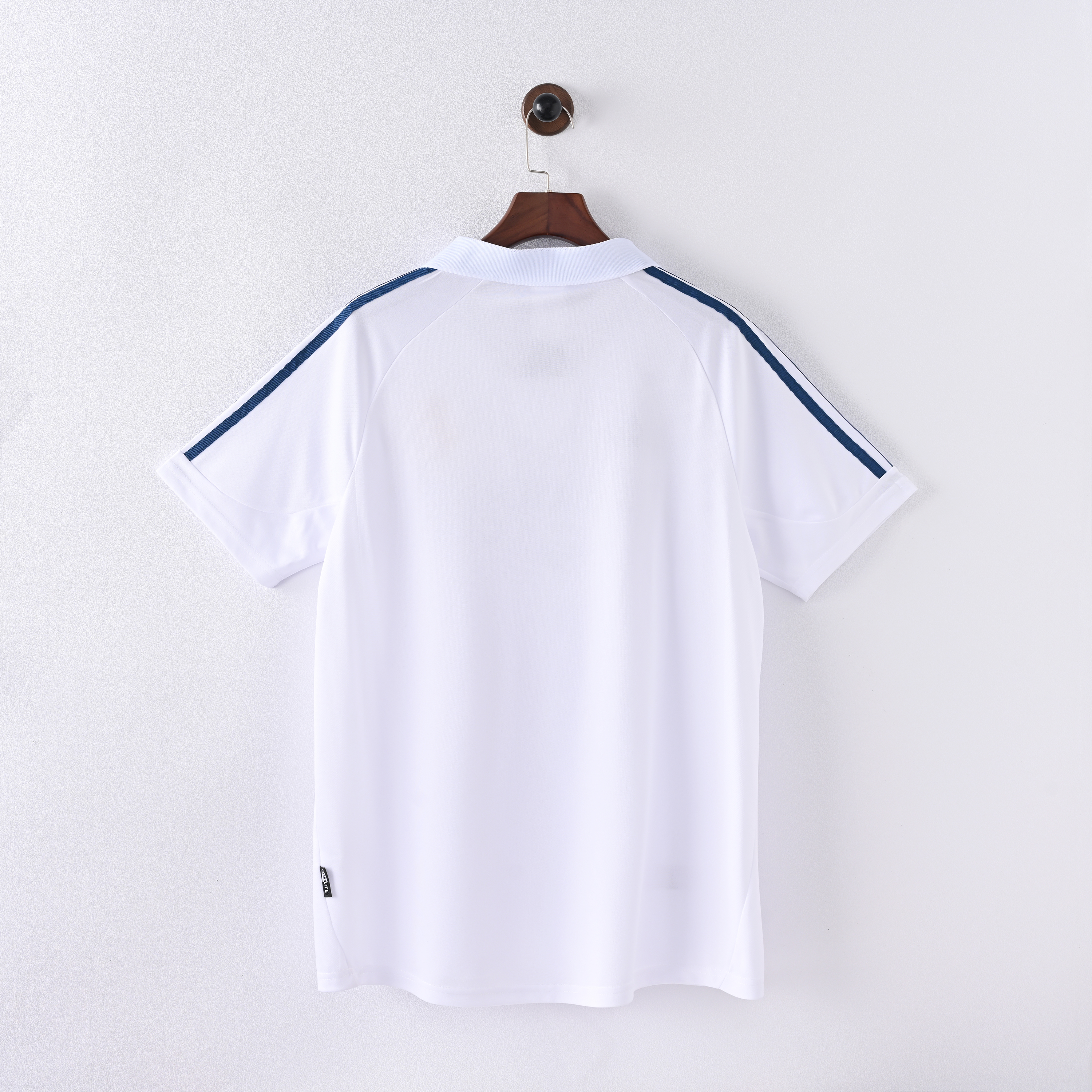 2001/2002 Retro Real Madrid HomeFootball shirt 1:1 Thai Quality