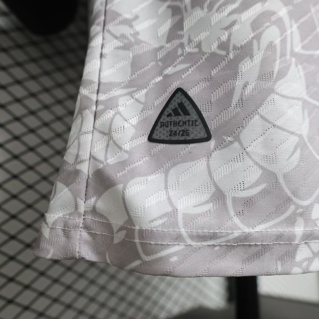 2024/2025 Player Version Real Madrid Special Edition Dragon Football Shirt