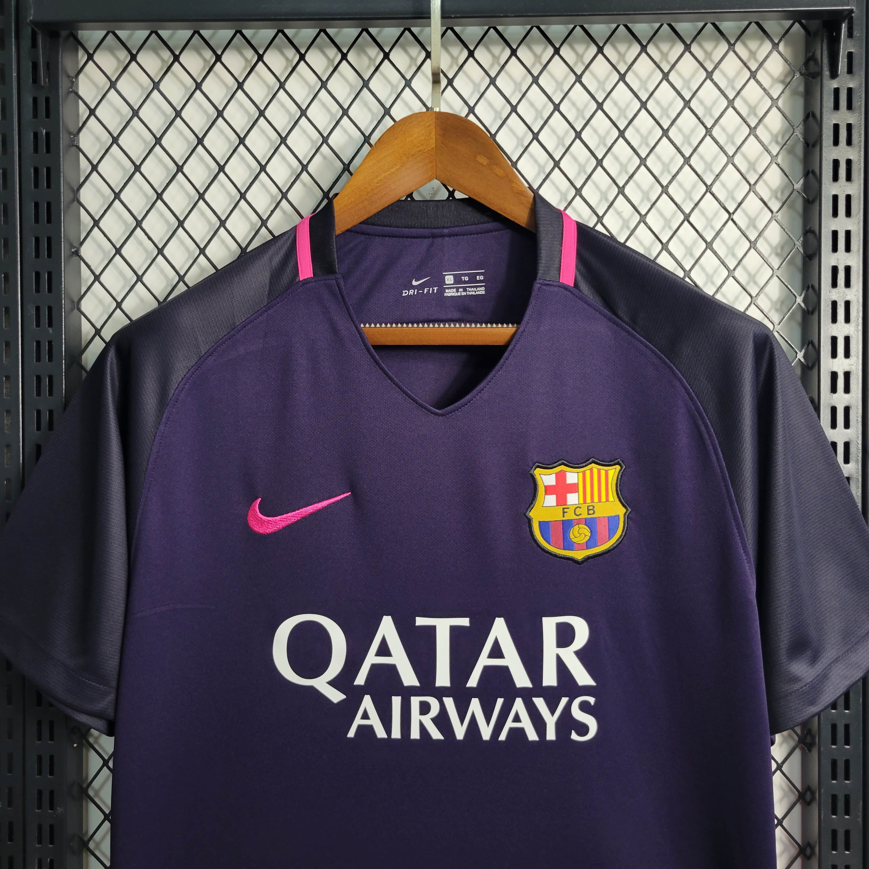 2016/2017 Retro Barcelona Away Football Shirt