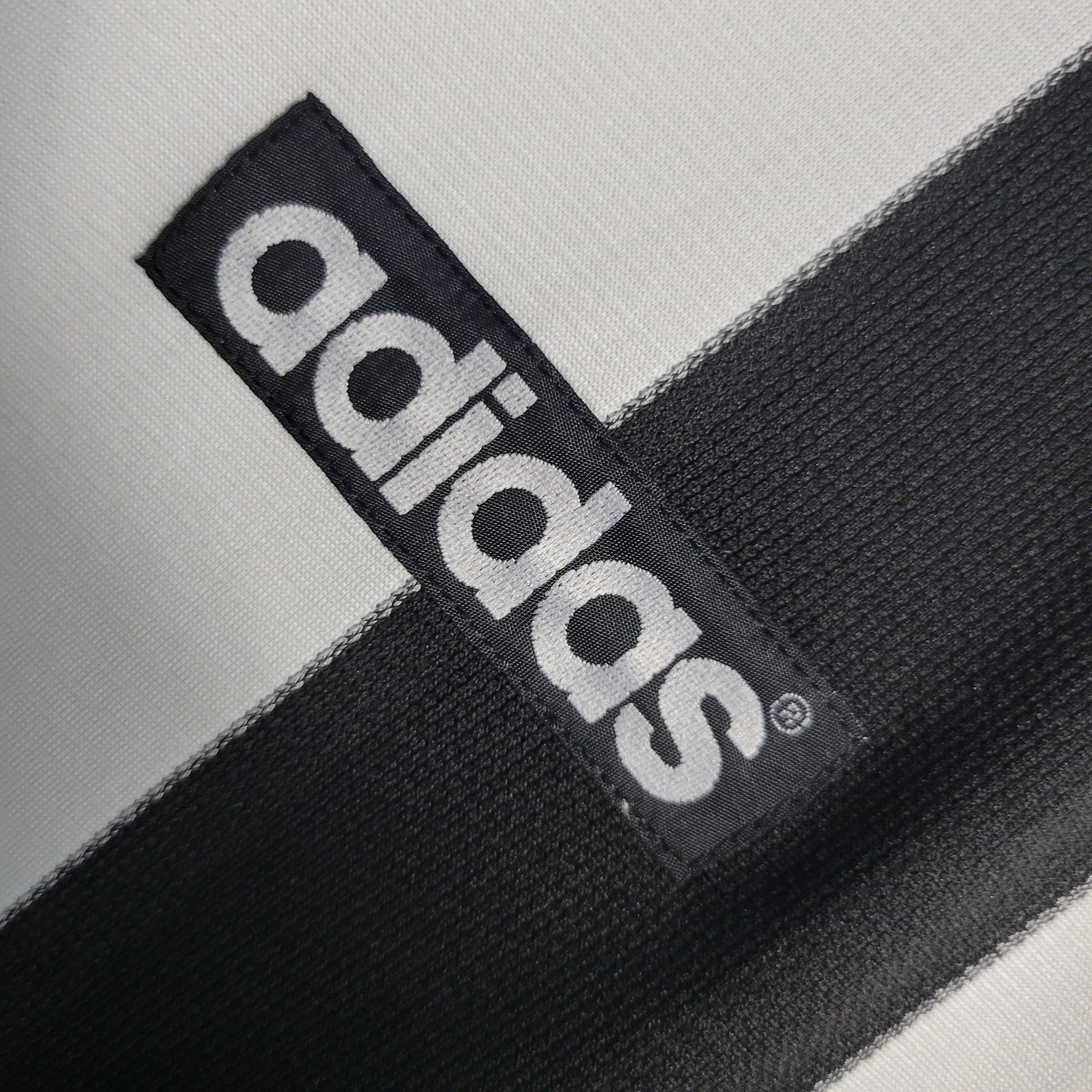 1997/1999 Retro Newcastle United Home Football Shirt