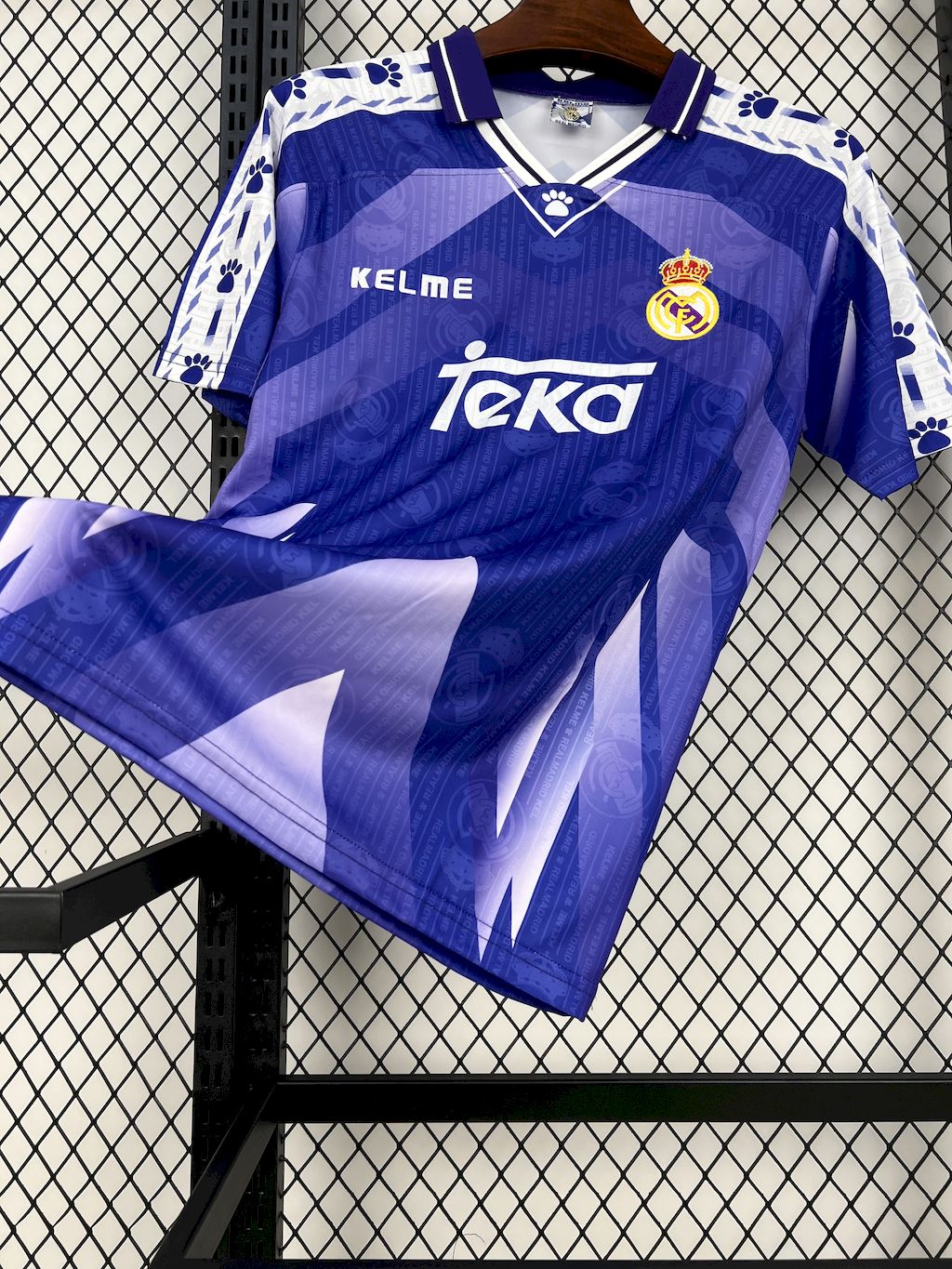1996/1997 Retro Real Madrid Away Football Shirt 1:1 Thai Quality