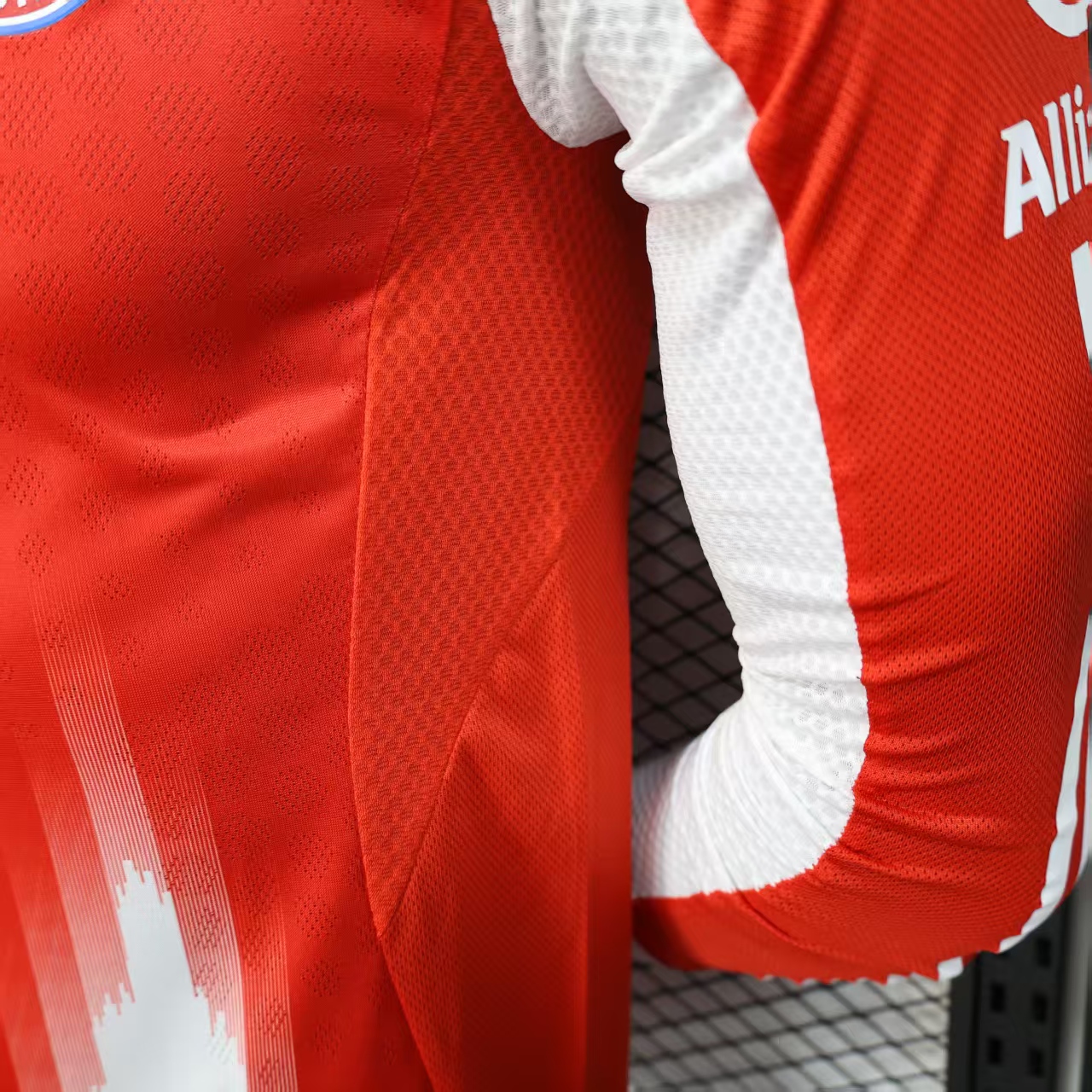 2025/2026 Long Sleeve Authentic FC Bayern Munich Home Football Shirt