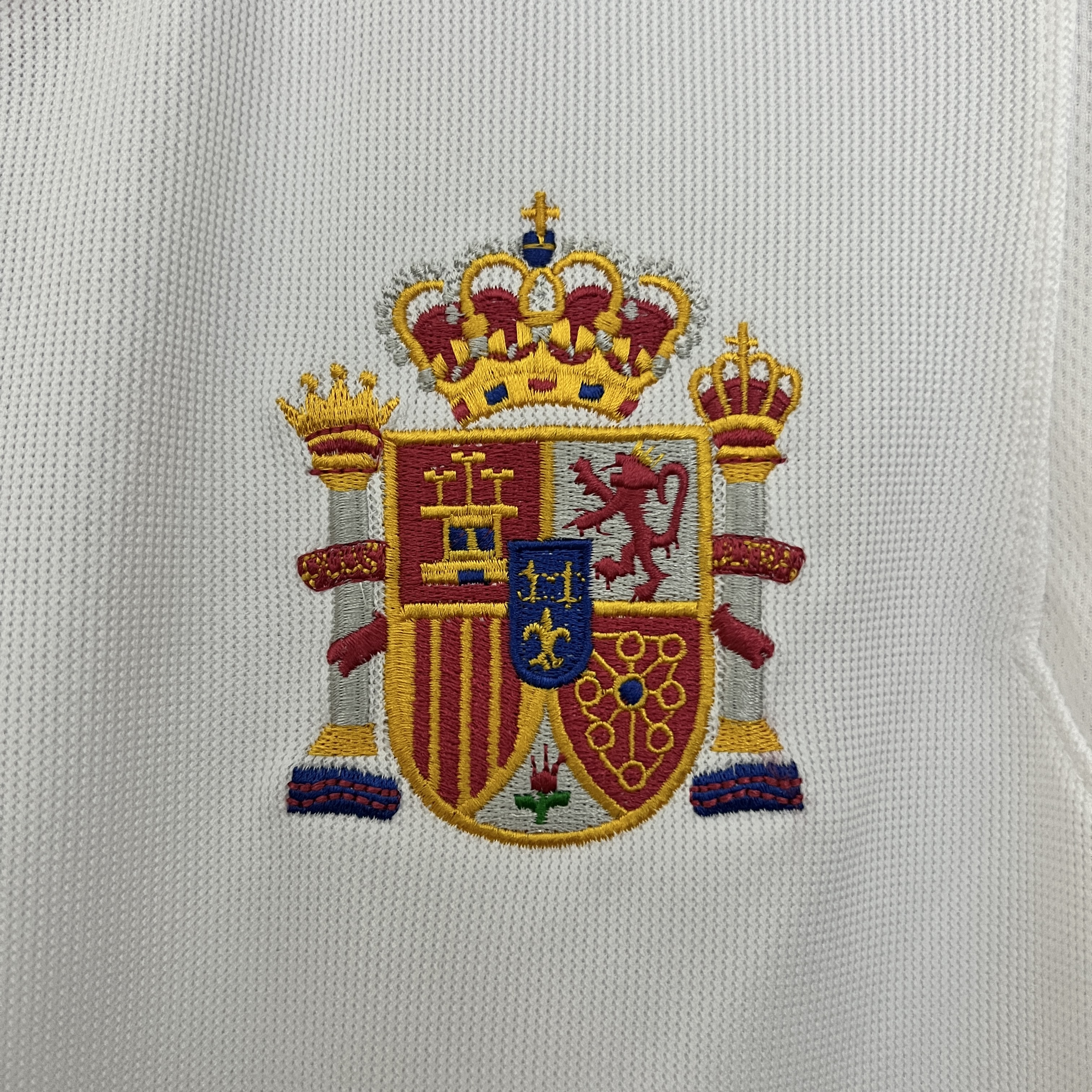 2000 Retro Spain Away Football Shirt 1:1 Thai Quality