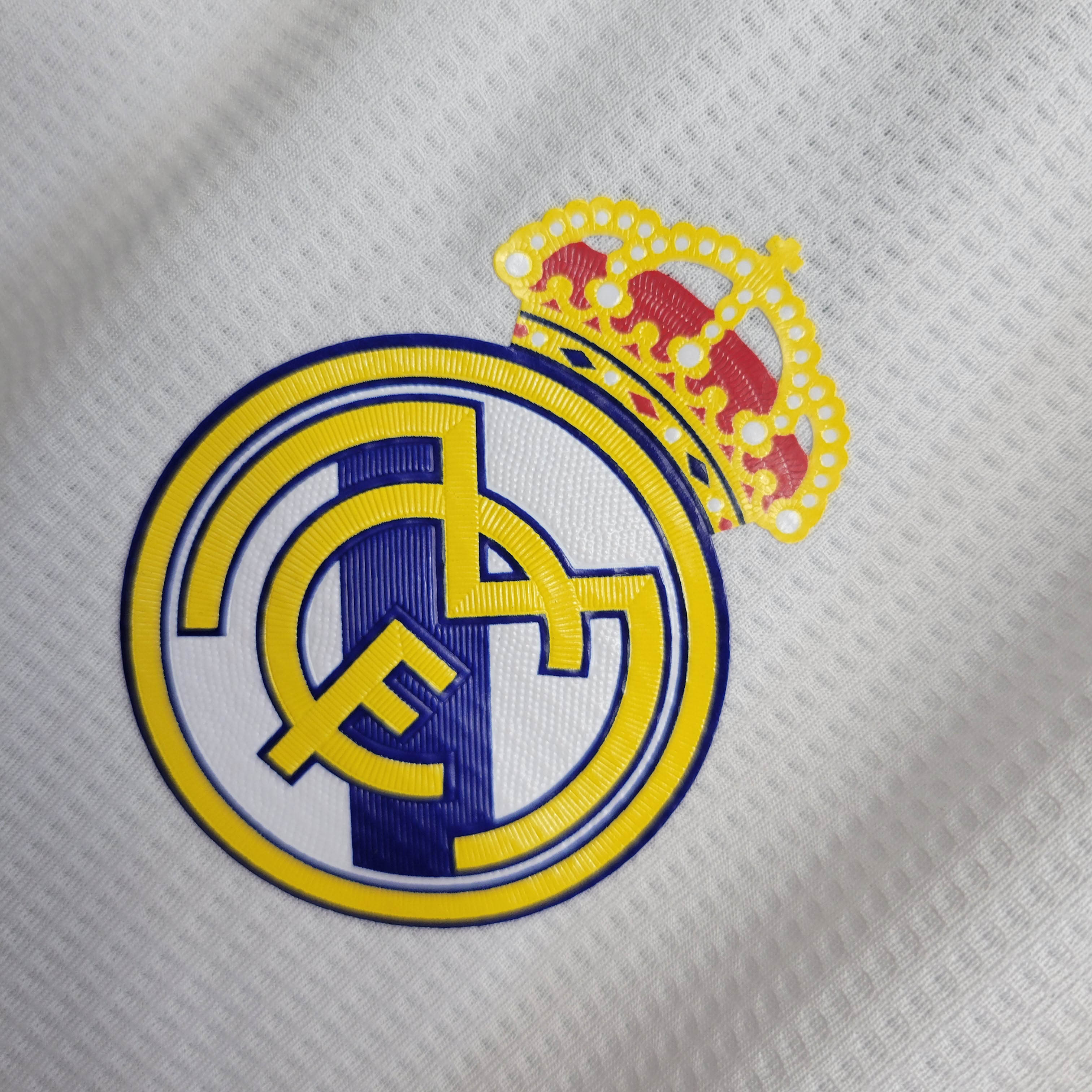 2015/2016 Retro Real Madrid Home Football Shirt