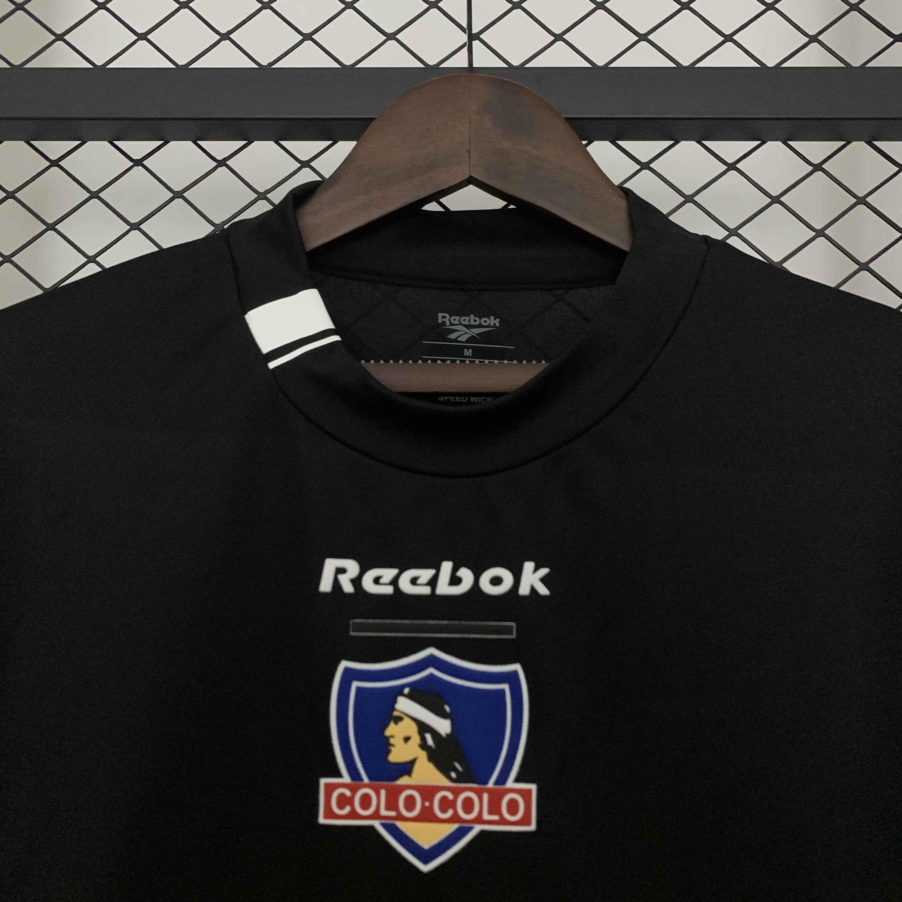 2004 Retro Colo Colo Away FootballShirt 1:1 Thai Quality