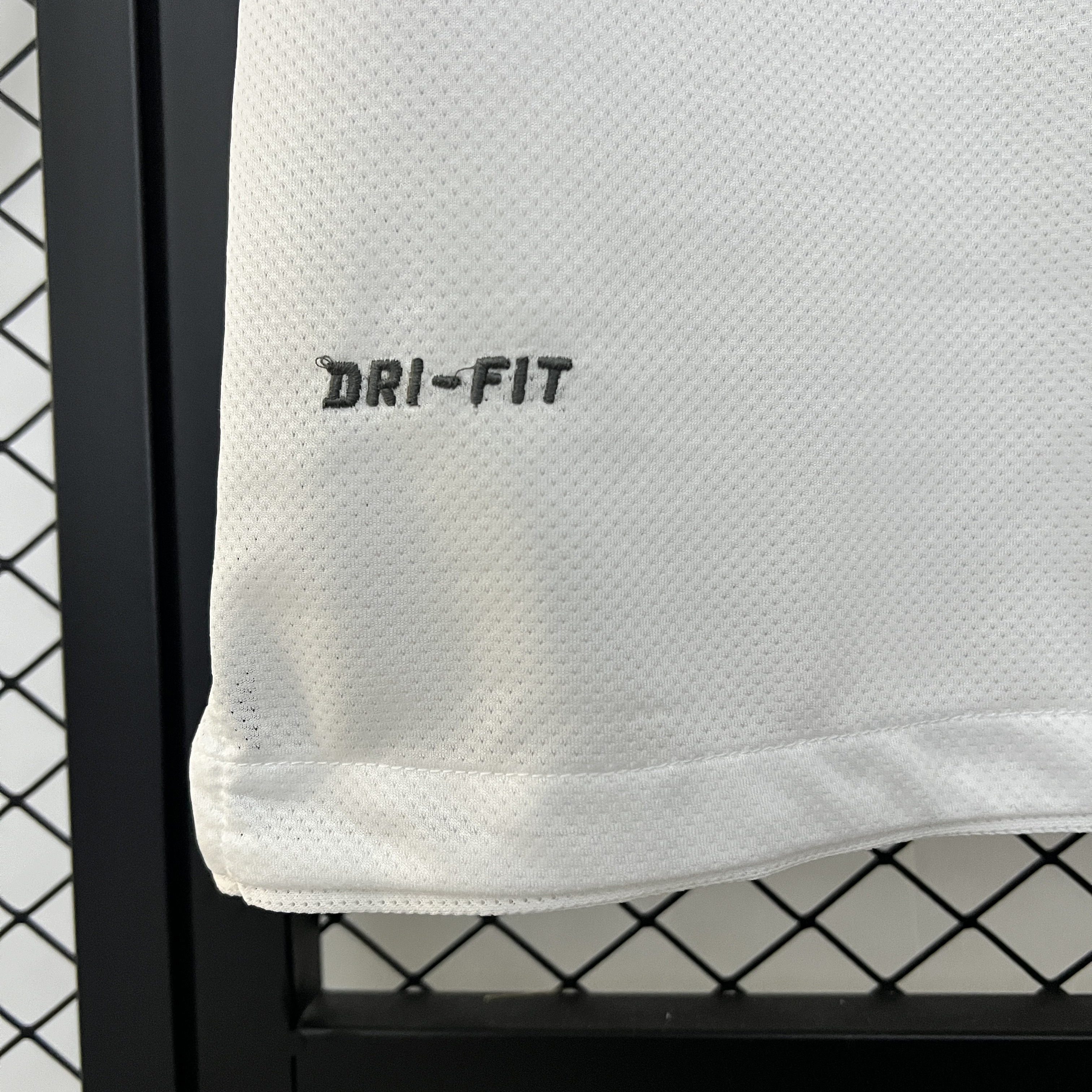 2010/2011 Retro Juventus Away FootballShirt 1:1 Thai Quality!