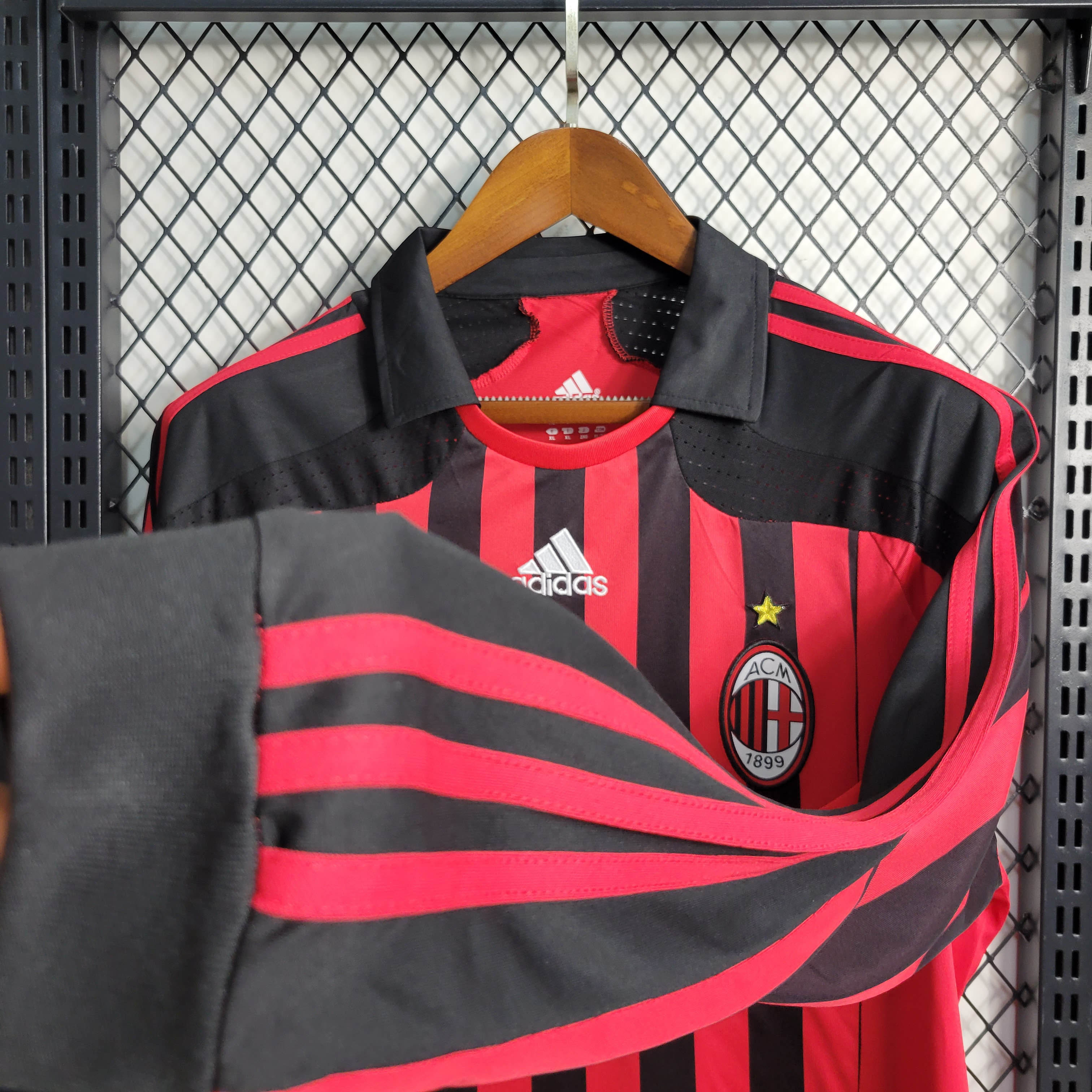 2007/2008 Retro Long Sleeve AC Milan Home Football Shirt