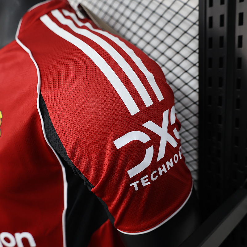 2025/2026 Player Version Manchester United Home Football Shirt