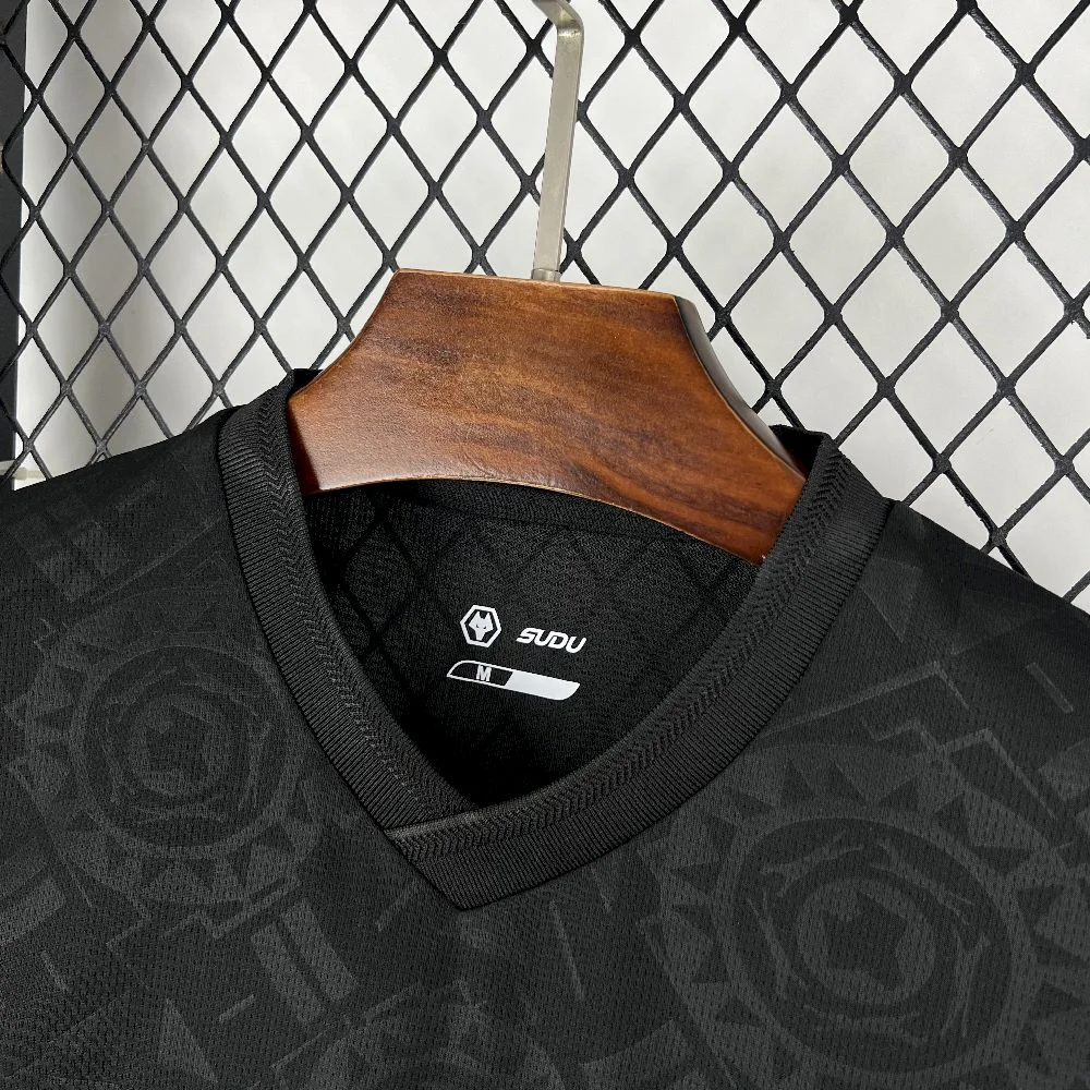 2025/2026 Wolverhampton Goalkeeper Football Shirt 1:1 Thai Quality
