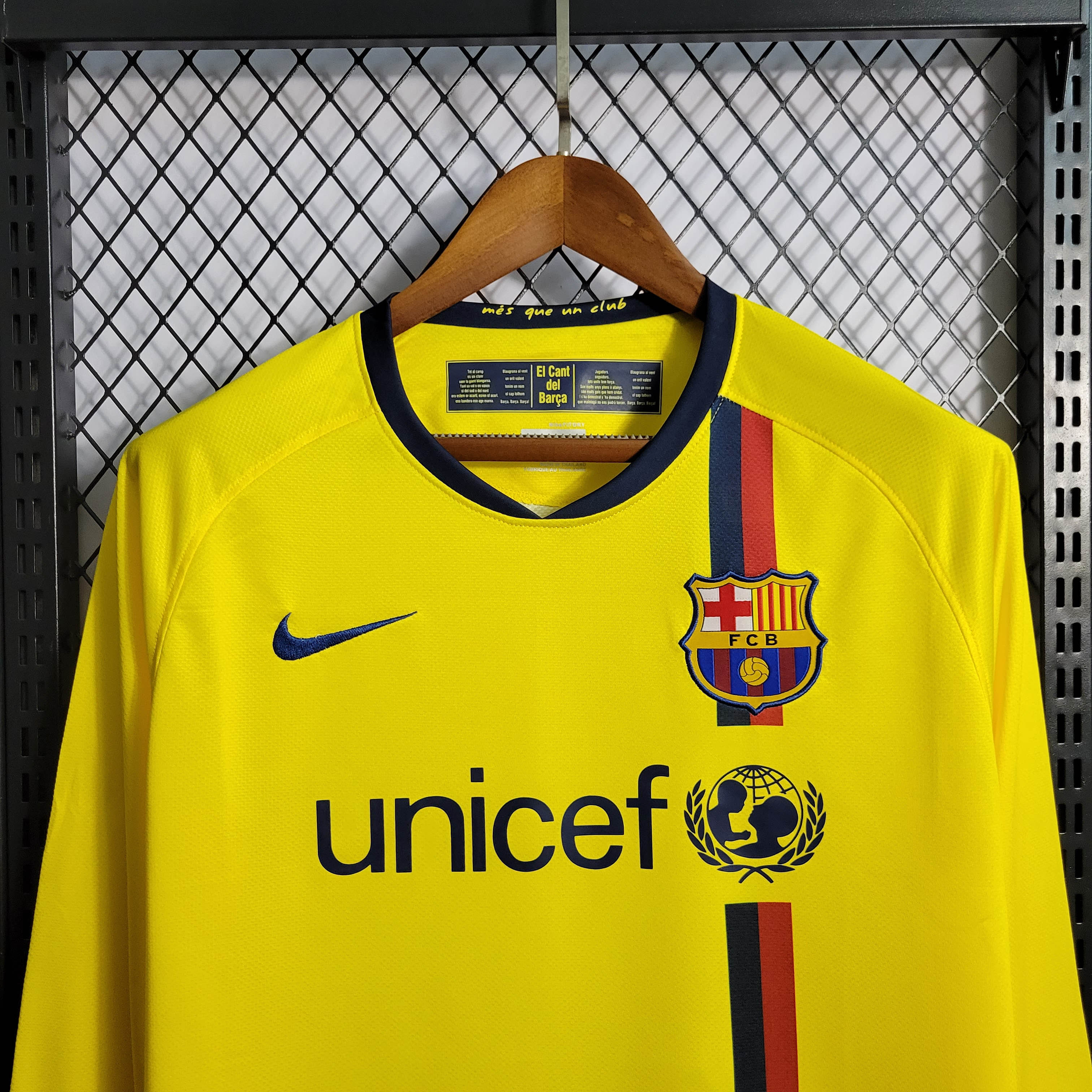 2008/2009 Retro Long Sleeve Barcelona Away Football Shirt