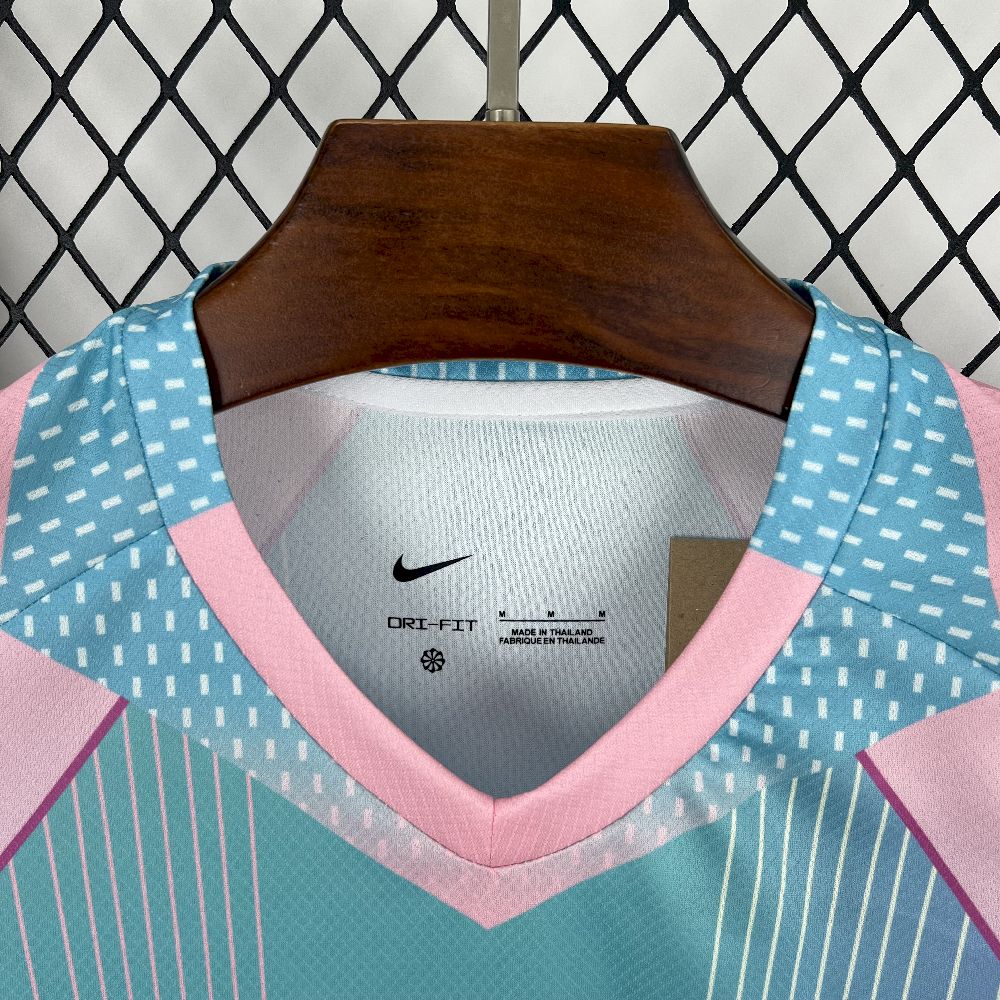 2025/2026 Paris Saint-Germain SpecialEdition Football Shirt 1:1 Thai Quality