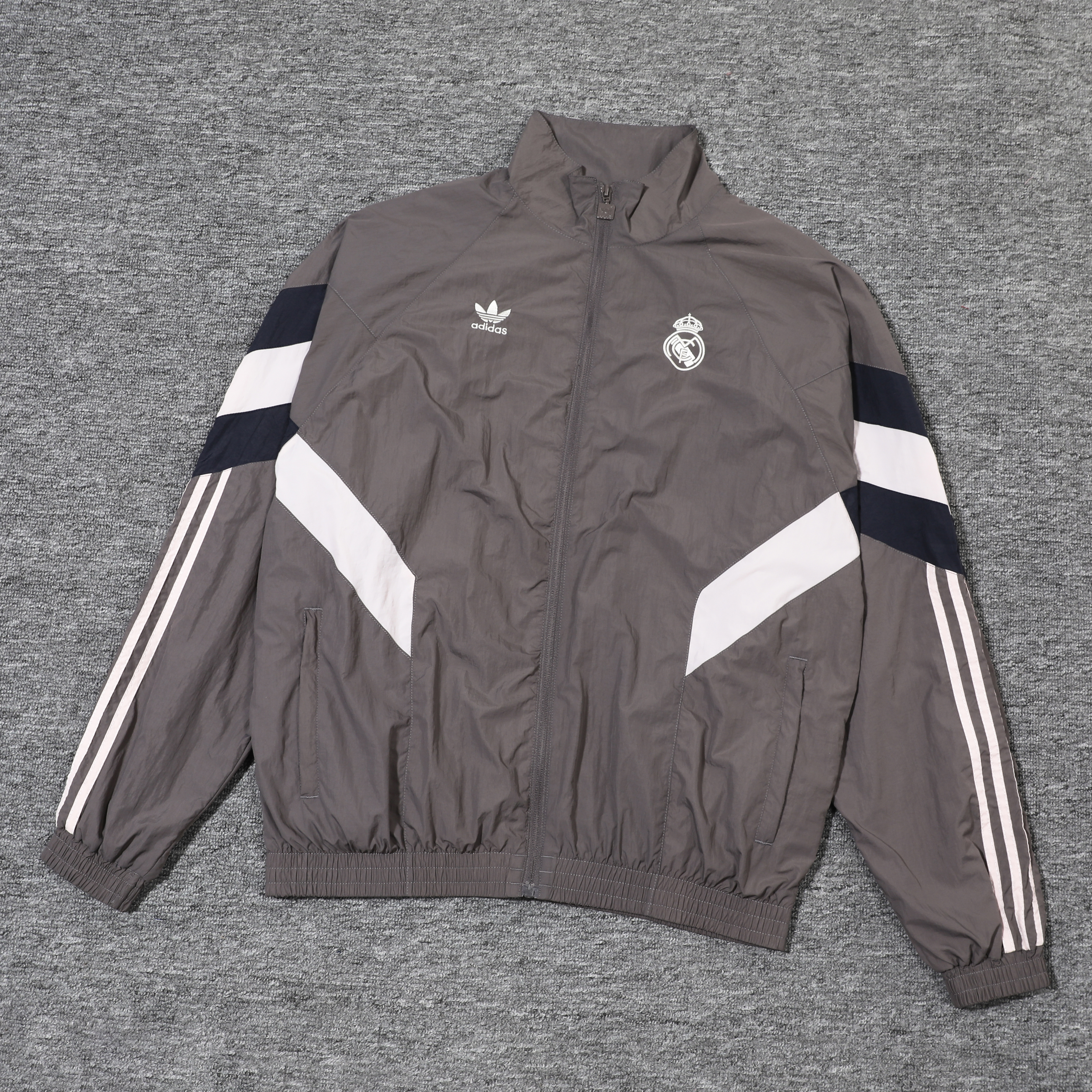 2024/2025 Real Madrid Windbreaker Football Shirt