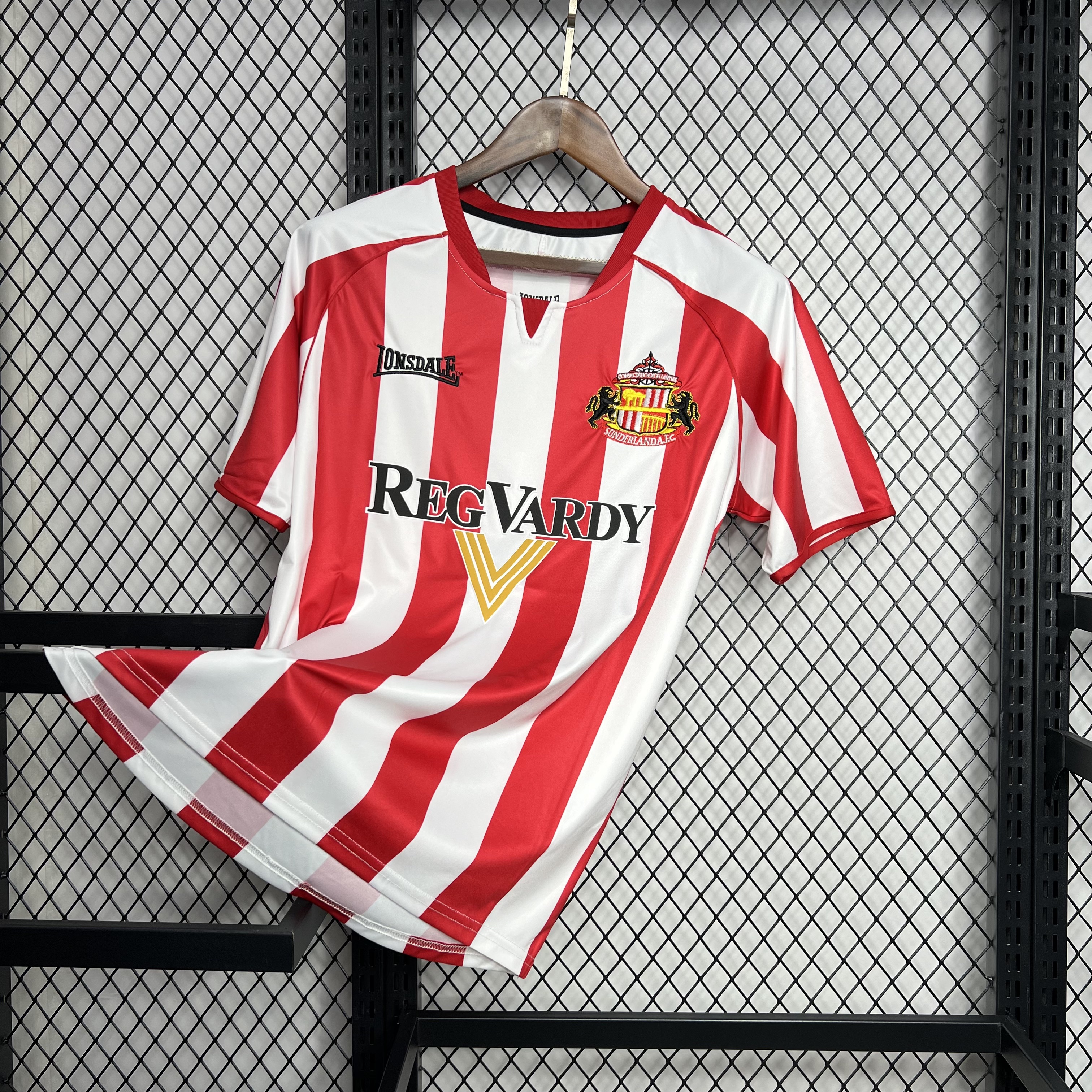 2005/2006 Retro Sunderland Home Football Shirt