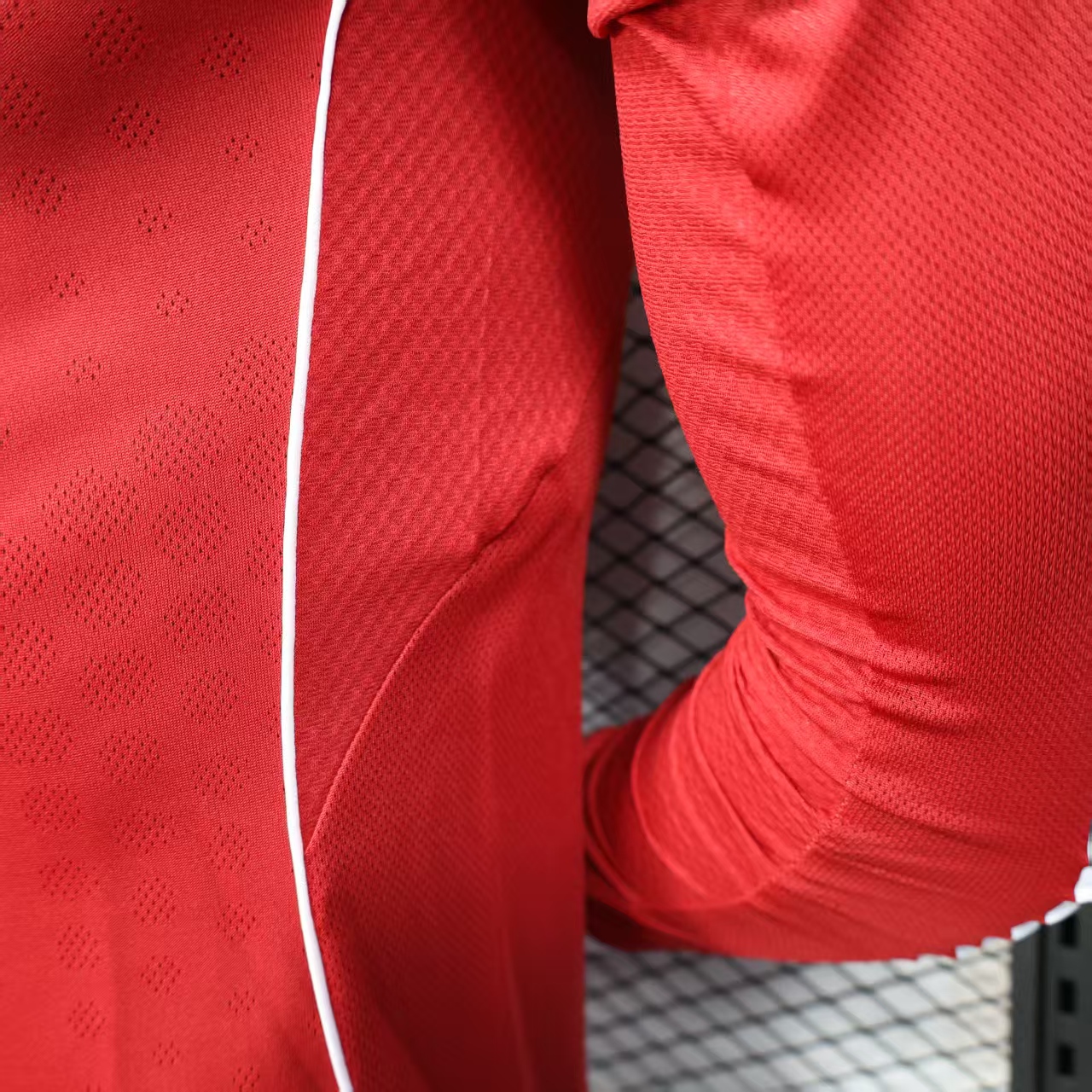 2025/2026 Player Version Long Sleeve Liverpool Home Football Shirt