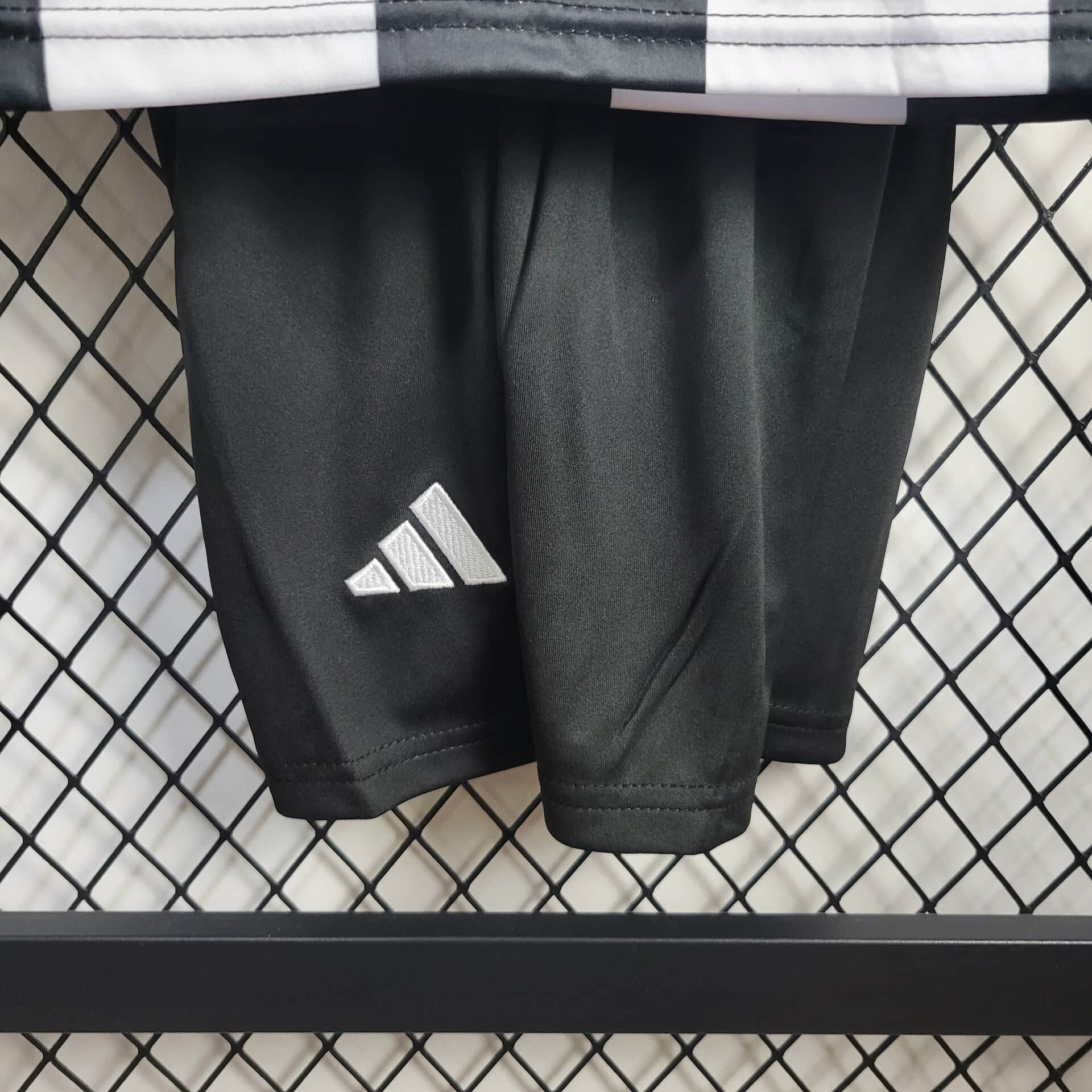 2024/2025 Newcastle United Home Football Shirt Kids Size