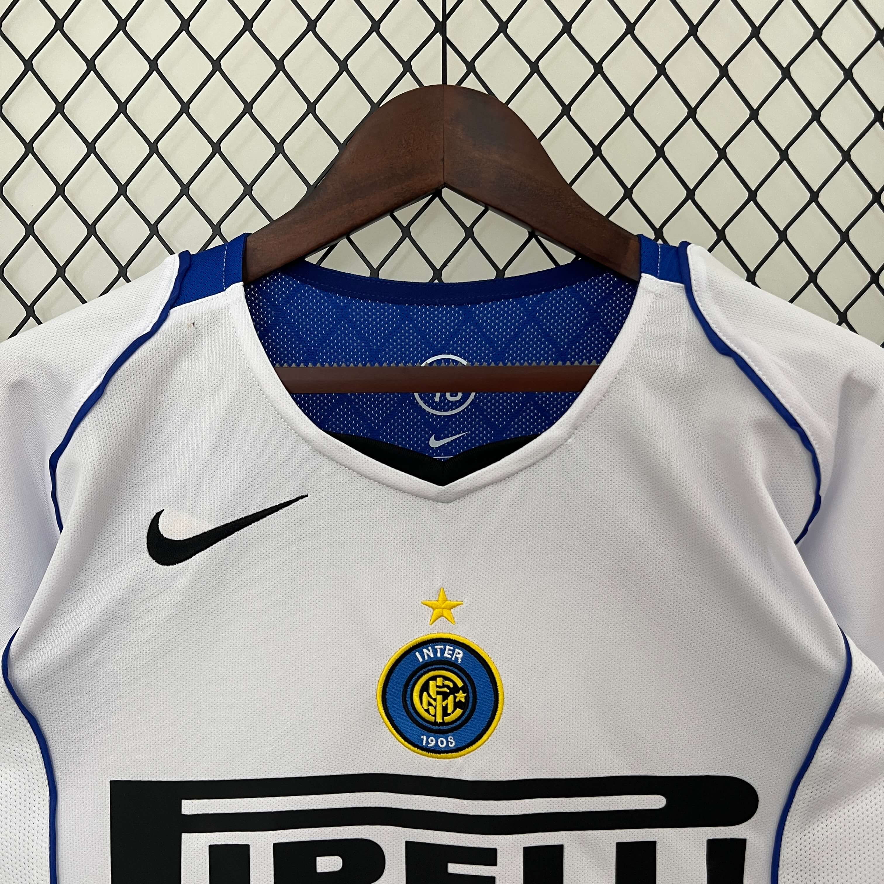 2004/2005 Retro Inter Milan Away Football Shirt 1:1 Thai Qualit