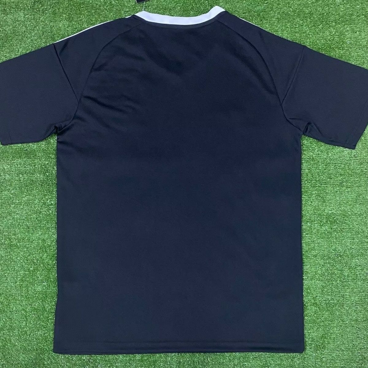 2025/2026 Real Madrid GoalkeeperFootball shirt 1:1 Thai Quality